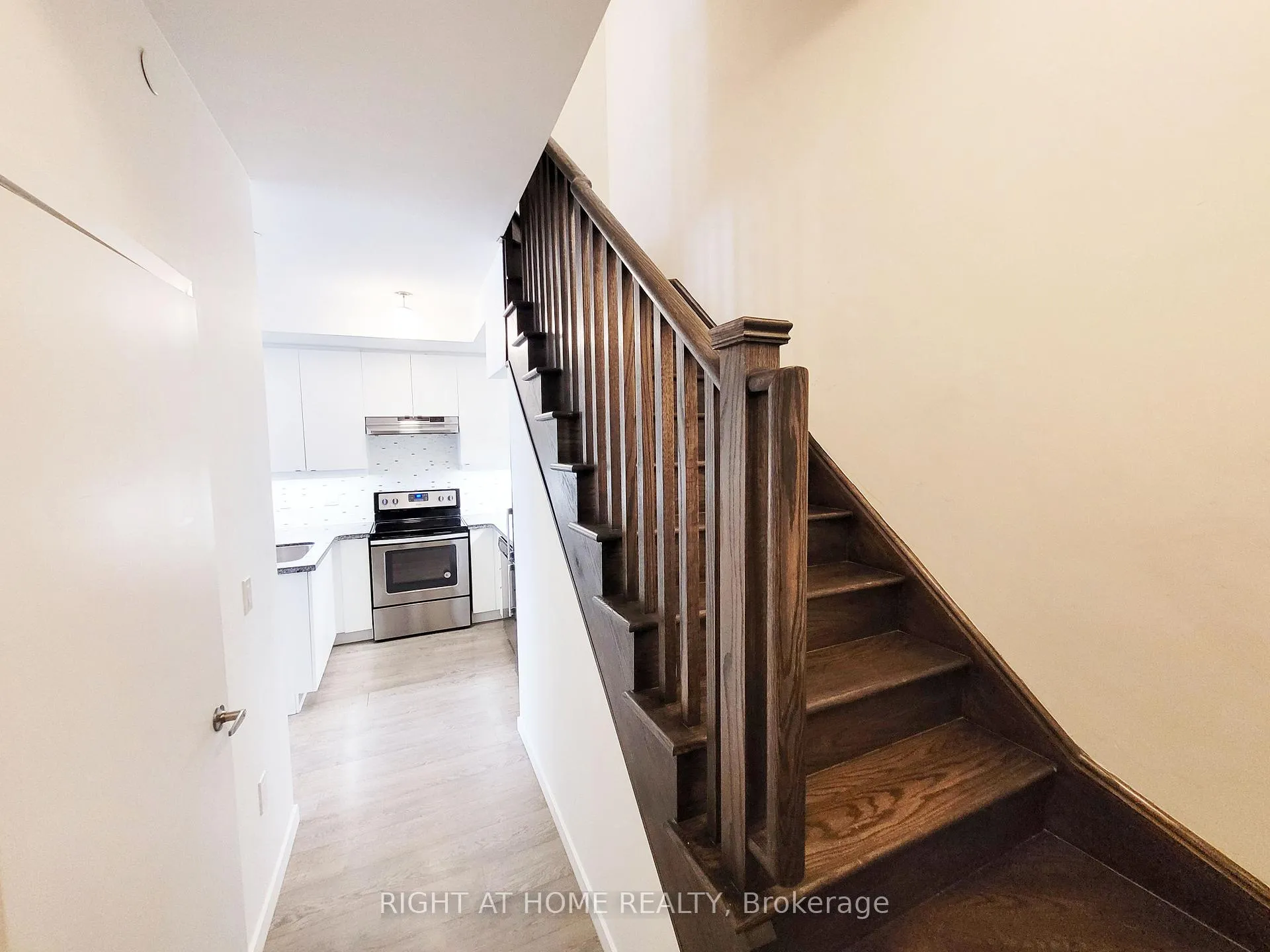 Photo 7 of Unit 55, 300 Alex Garden Circle, Aurora, Rural Aurora — HOMEH