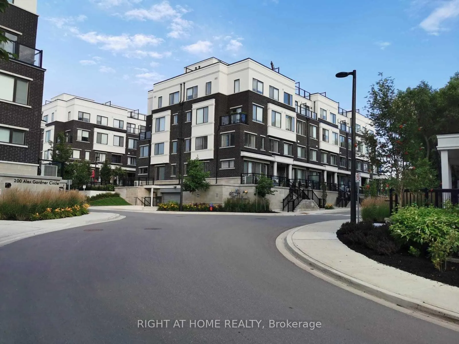 Photo 24 of Unit 55, 300 Alex Garden Circle, Aurora, Rural Aurora — HOMEH