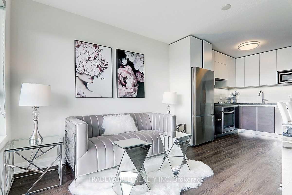Photo 2 of Unit 332, 15 Water Walk Drive, Markham, Unionville — HOMEH