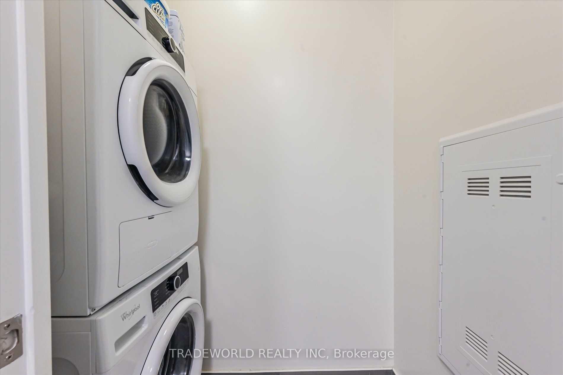 Photo 7 of Unit 332, 15 Water Walk Drive, Markham, Unionville — HOMEH