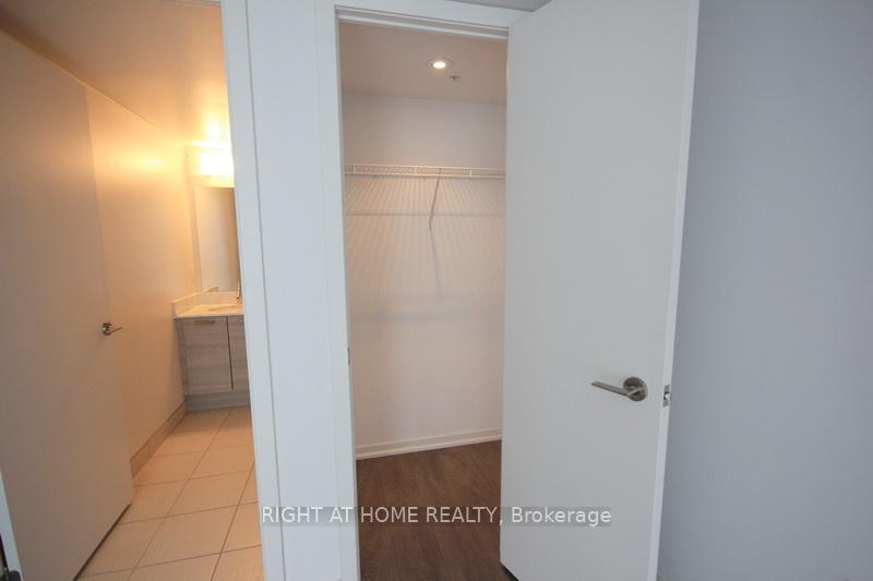 Photo 10 of Unit 1806E, 36 Lisgar Street, Toronto, Little Portugal — HOMEH