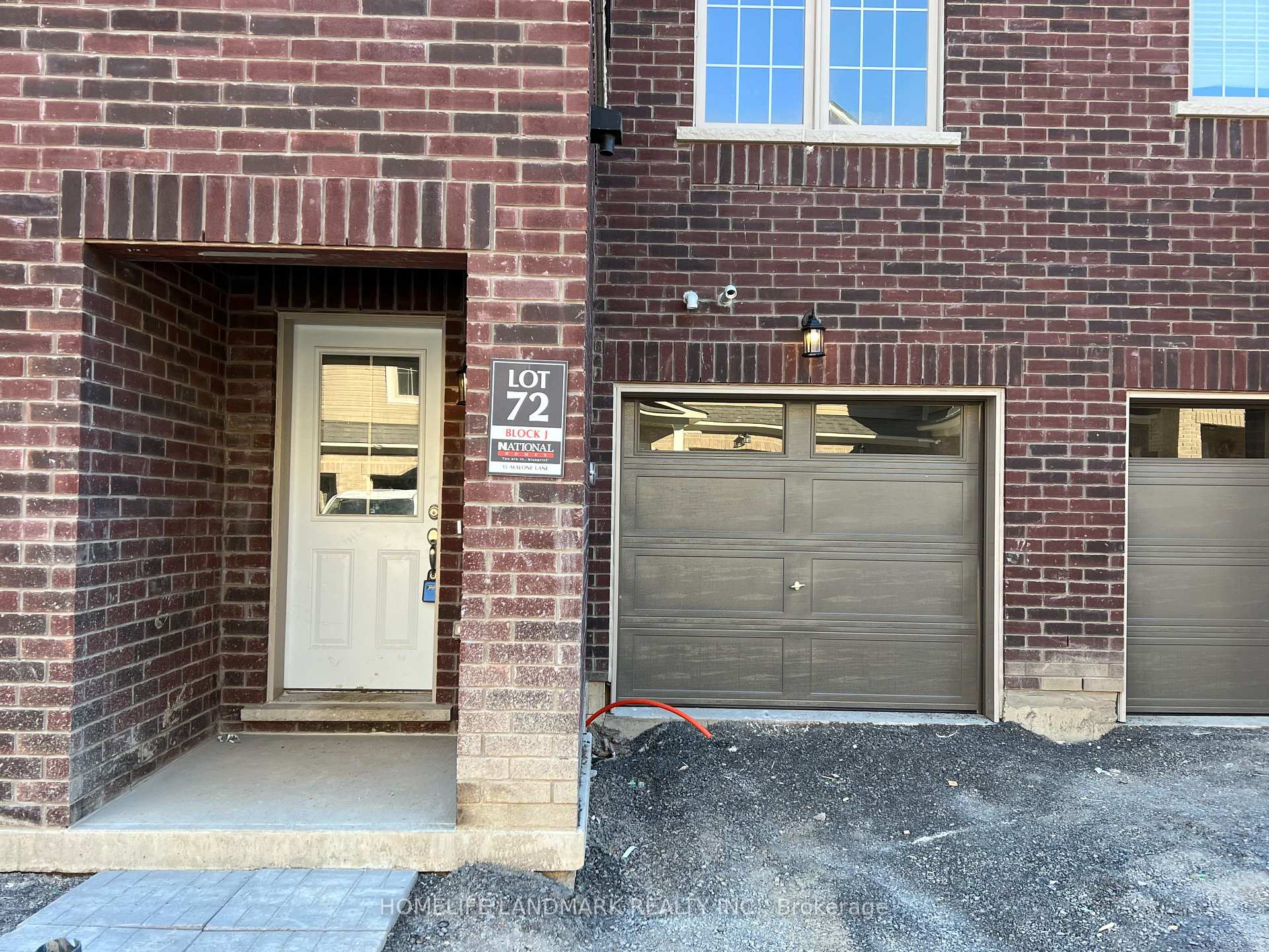 Photo 1 of 15 Malone Lane, Clarington, Courtice — HOMEH