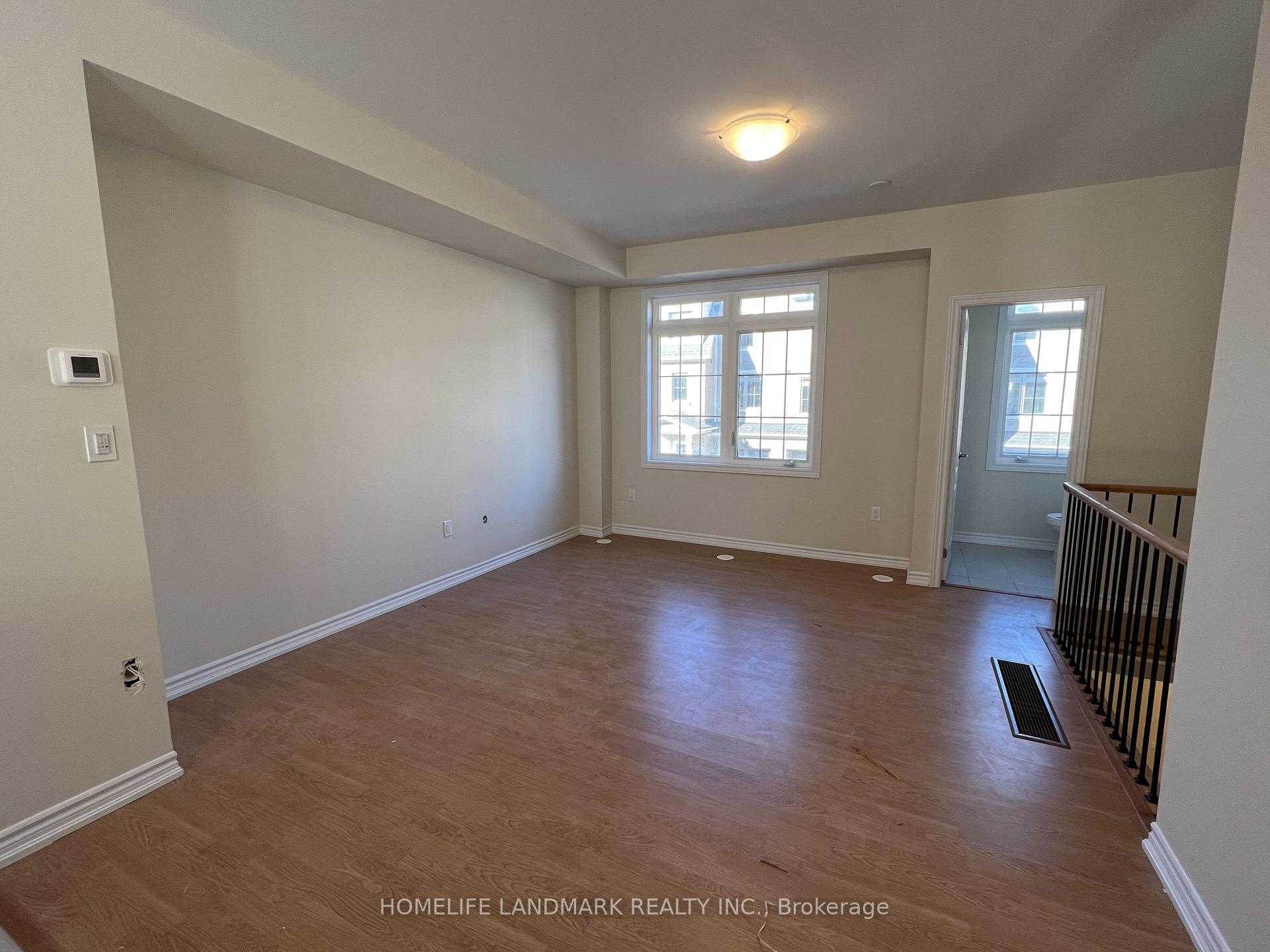 Photo 8 of 15 Malone Lane, Clarington, Courtice — HOMEH