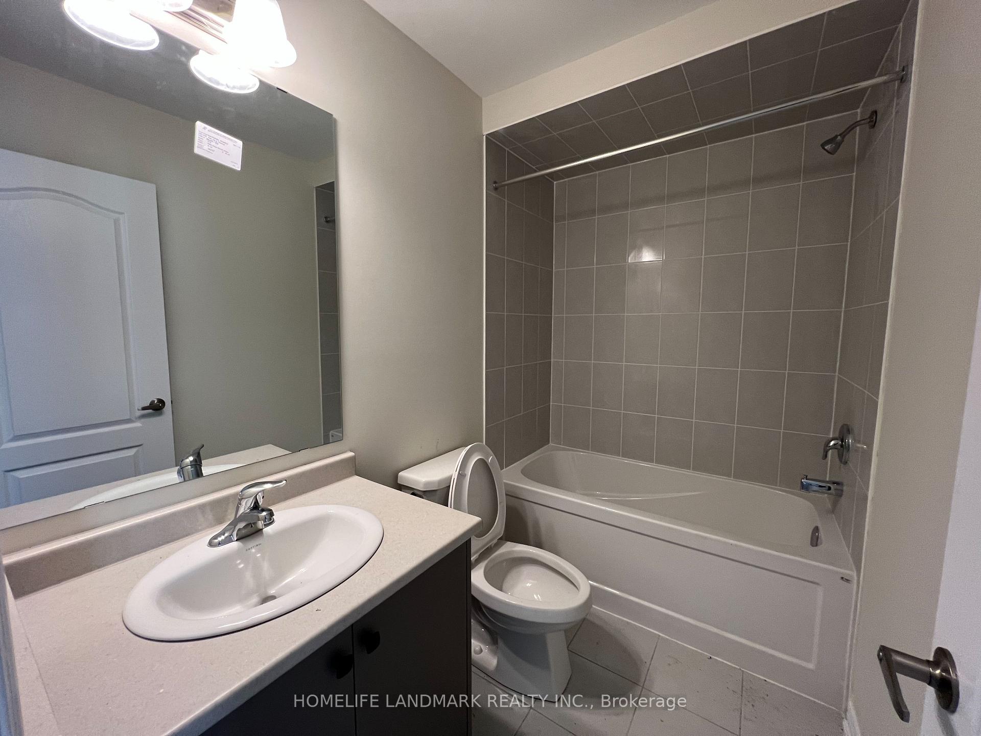 Photo 14 of 15 Malone Lane, Clarington, Courtice — HOMEH