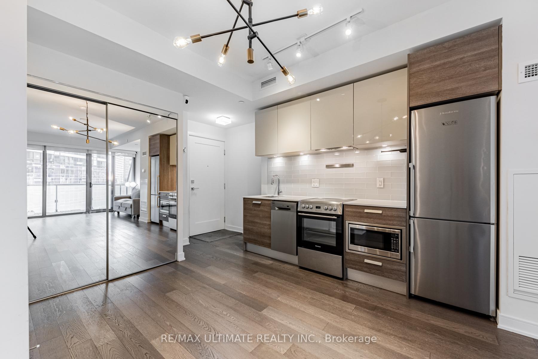 Photo 5 of Unit 523, 57 St. Joseph Street, Toronto, Bay Street Corridor — HOMEH