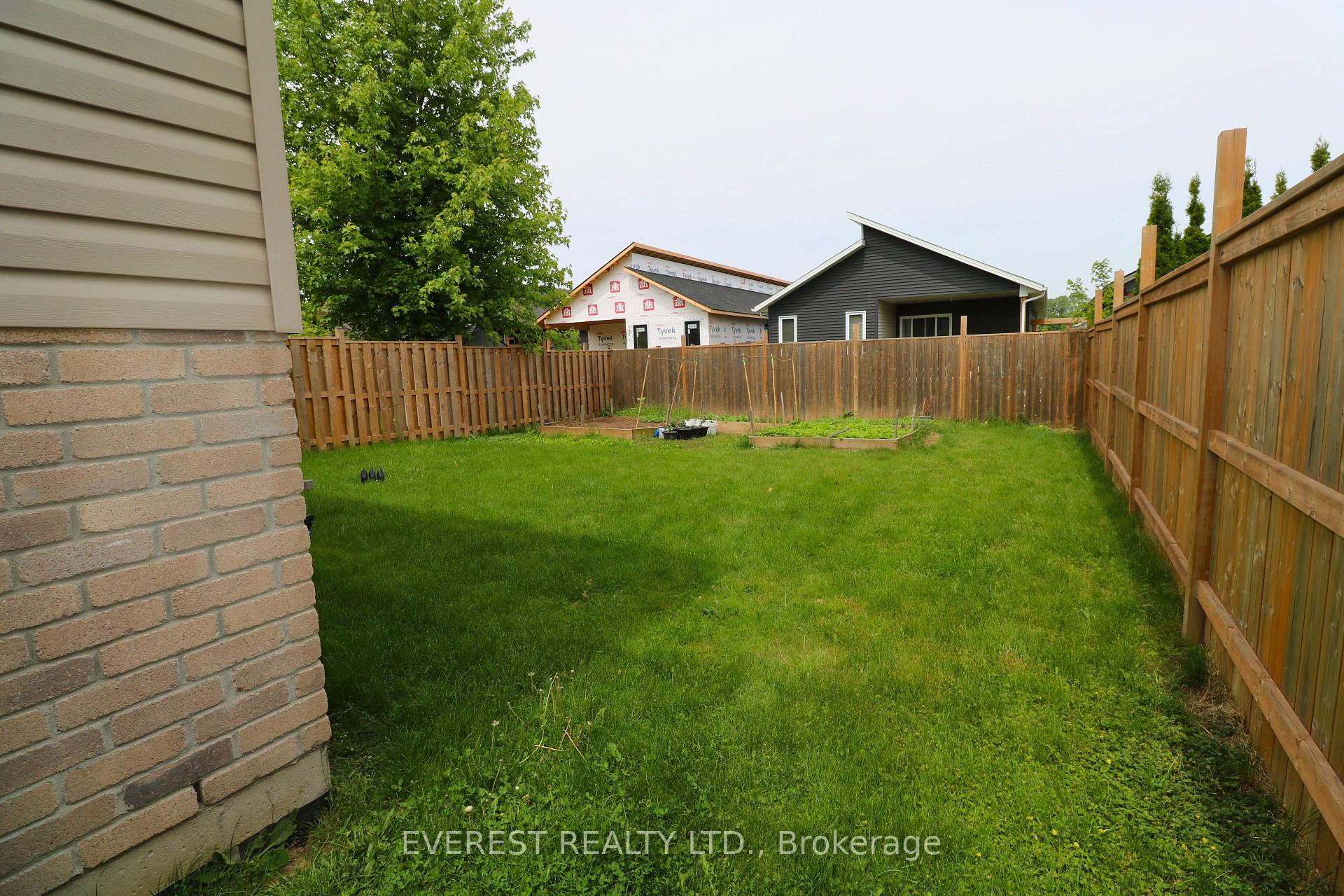 Photo 10 of 91 Manning Drive E, Chatham-Kent — HOMEH
