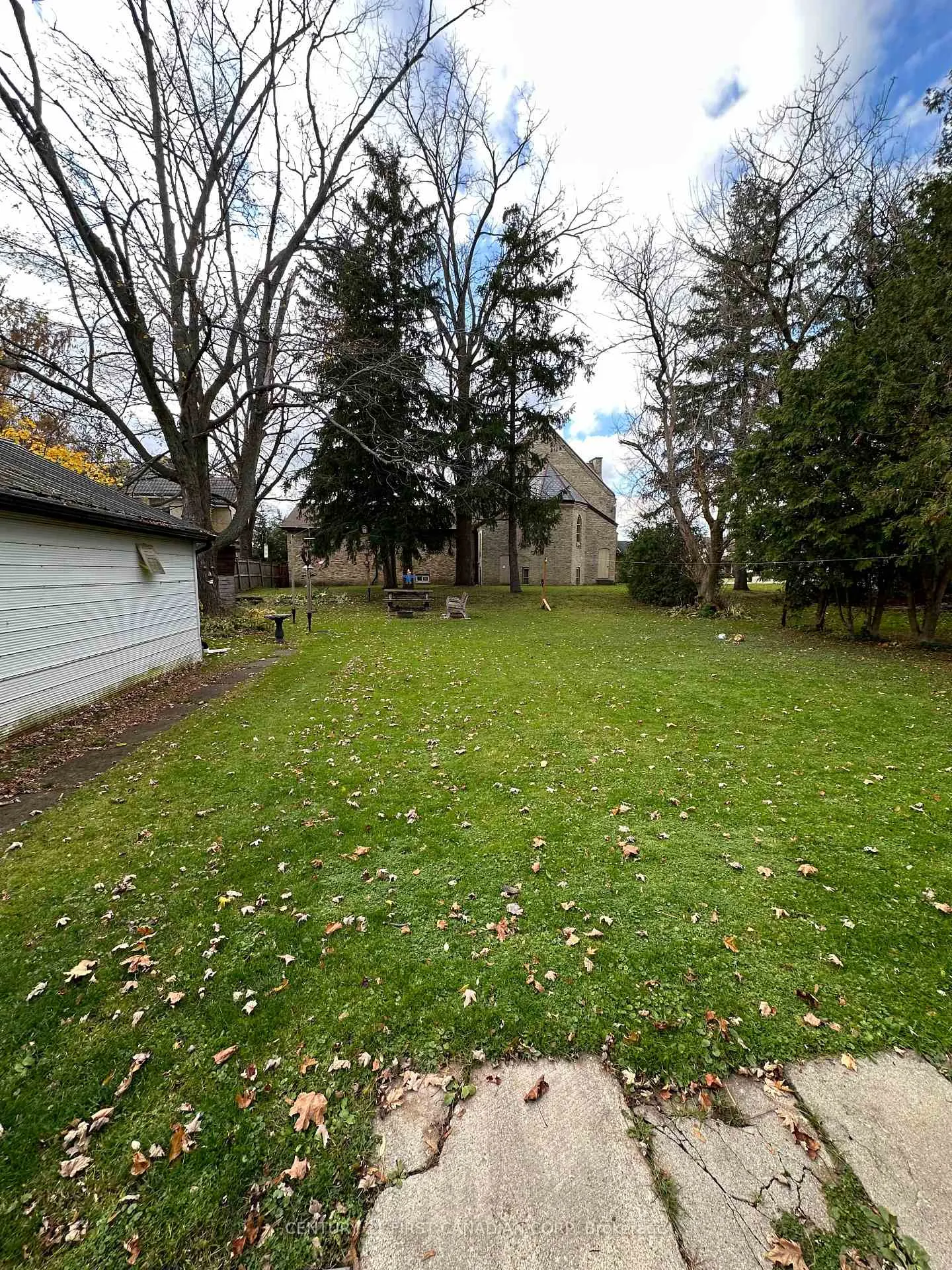 Photo 12 of 242 Victoria Street, Central Elgin, Belmont — HOMEH