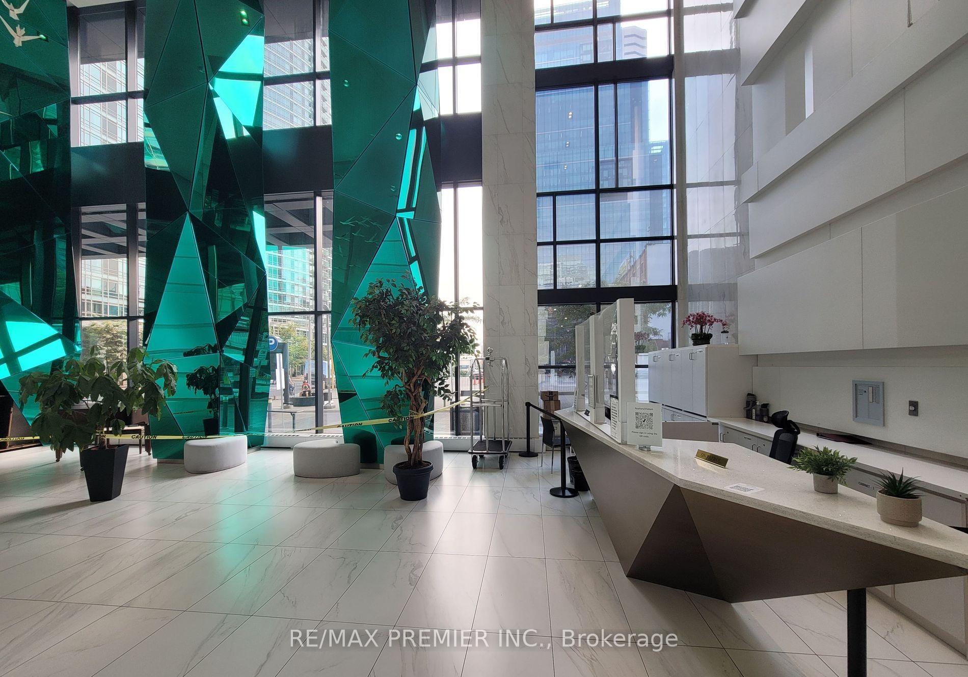 Photo 4 of Unit 402, 352 Front Street W, Toronto, Waterfront Communities — HOMEH