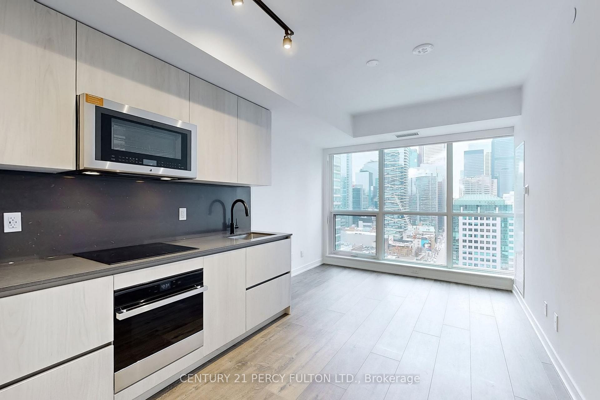 Photo 12 of Unit 2108, 327 King Street W, Toronto, Waterfront Communities — HOMEH