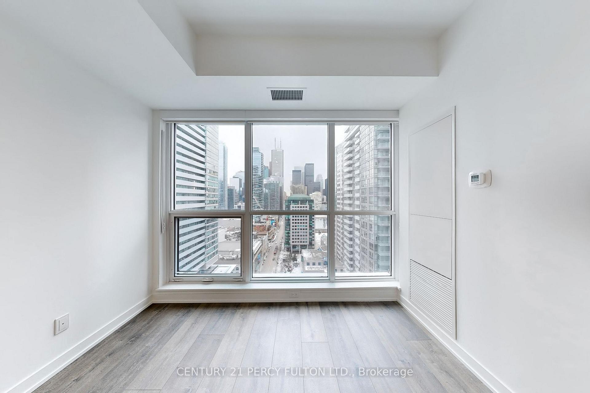Photo 4 of Unit 2108, 327 King Street W, Toronto, Waterfront Communities — HOMEH