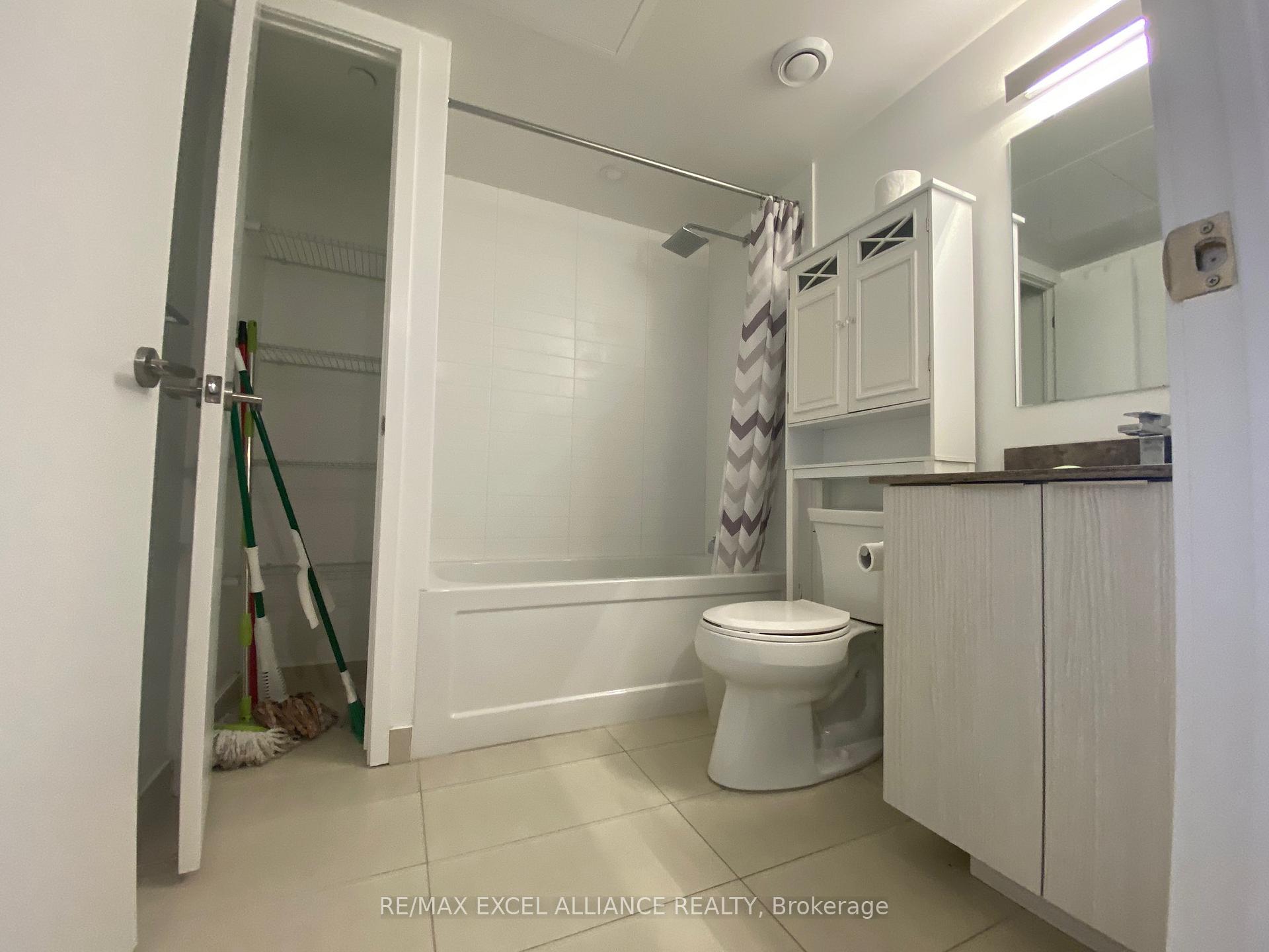 Photo 4 of Unit 3401, 501 Yonge Street, Toronto, Church-Yonge Corridor — HOMEH
