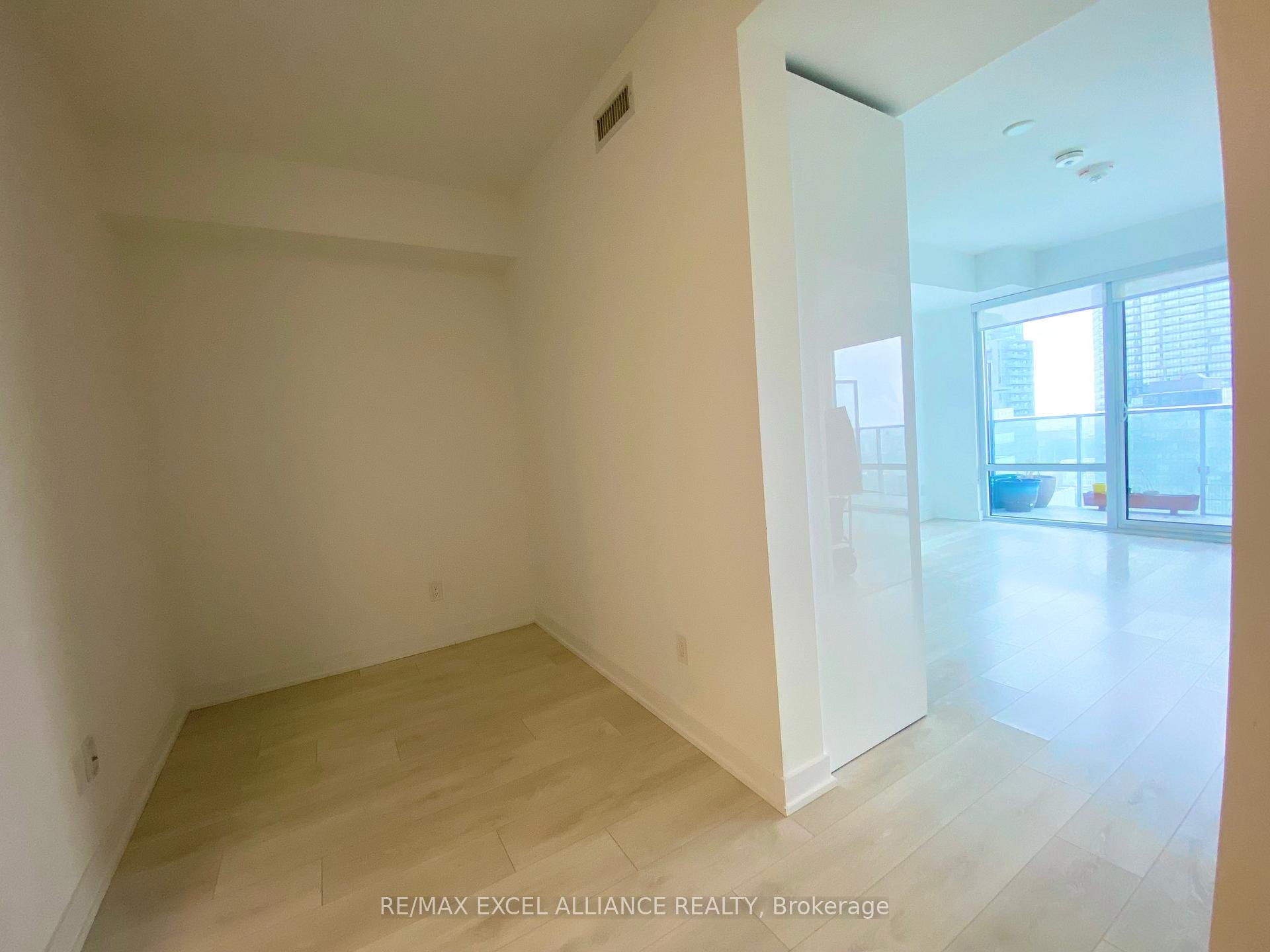 Photo 8 of Unit 3401, 501 Yonge Street, Toronto, Church-Yonge Corridor — HOMEH
