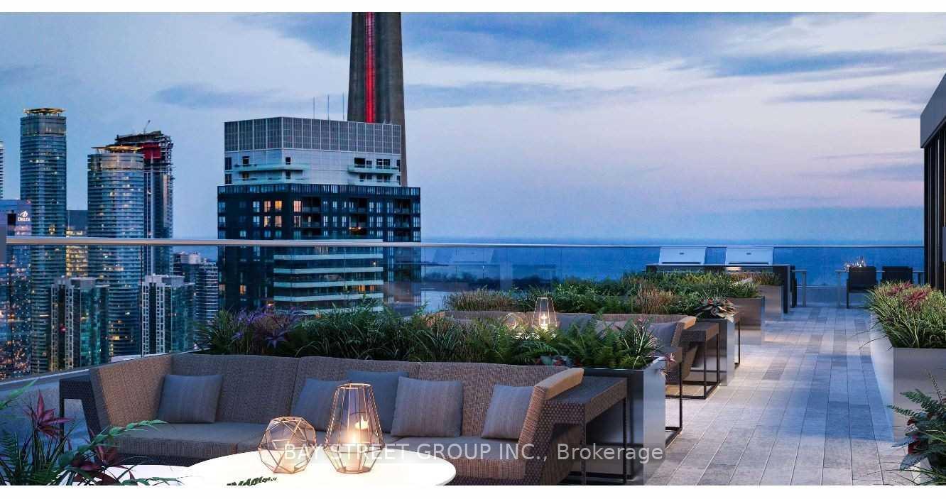 Photo 3 of Unit 1706, 357 King Street W, Toronto, Waterfront Communities — HOMEH