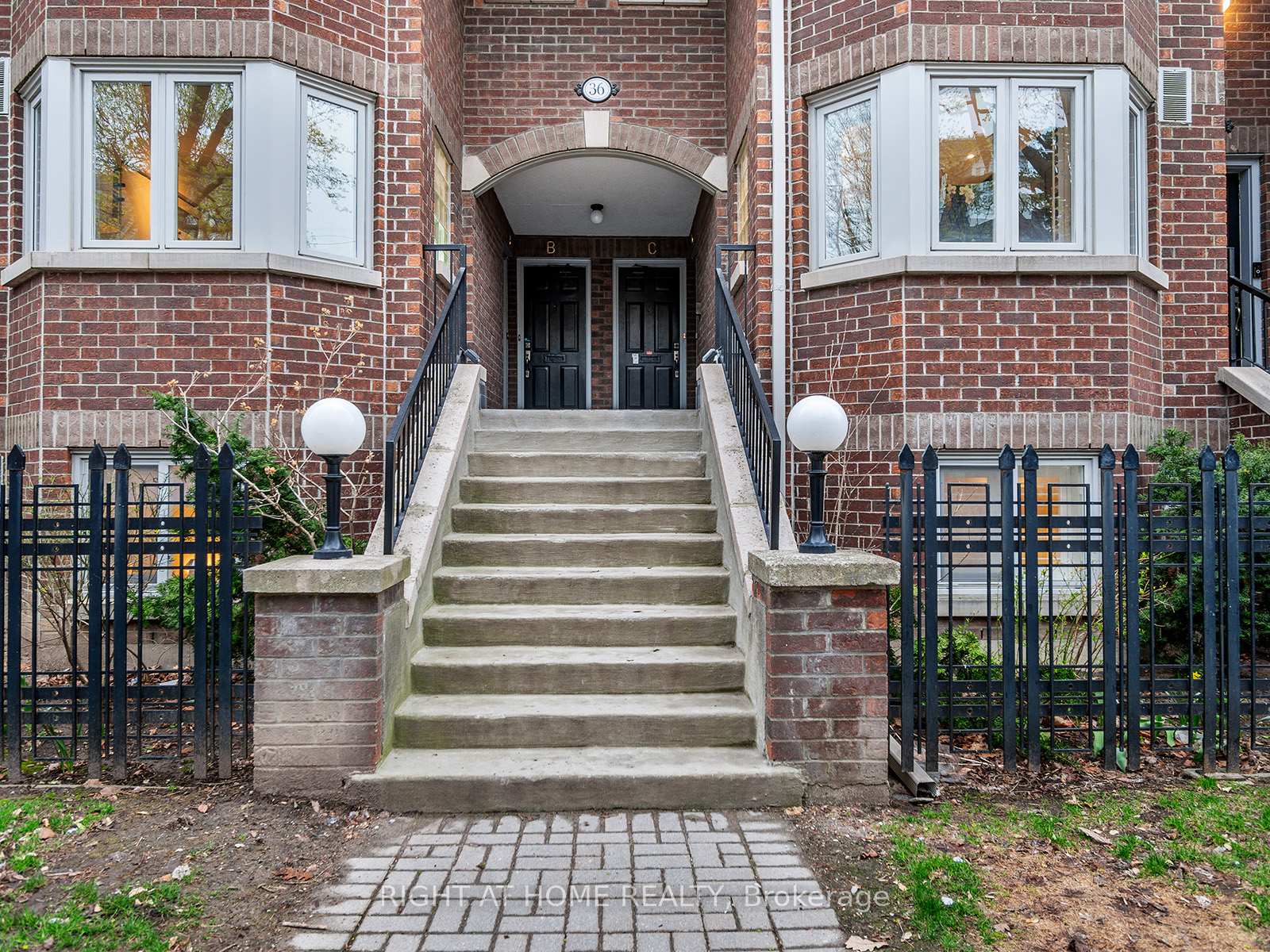 Photo 2 of 36D Massey Street, Toronto, Trinity-Bellwoods — HOMEH