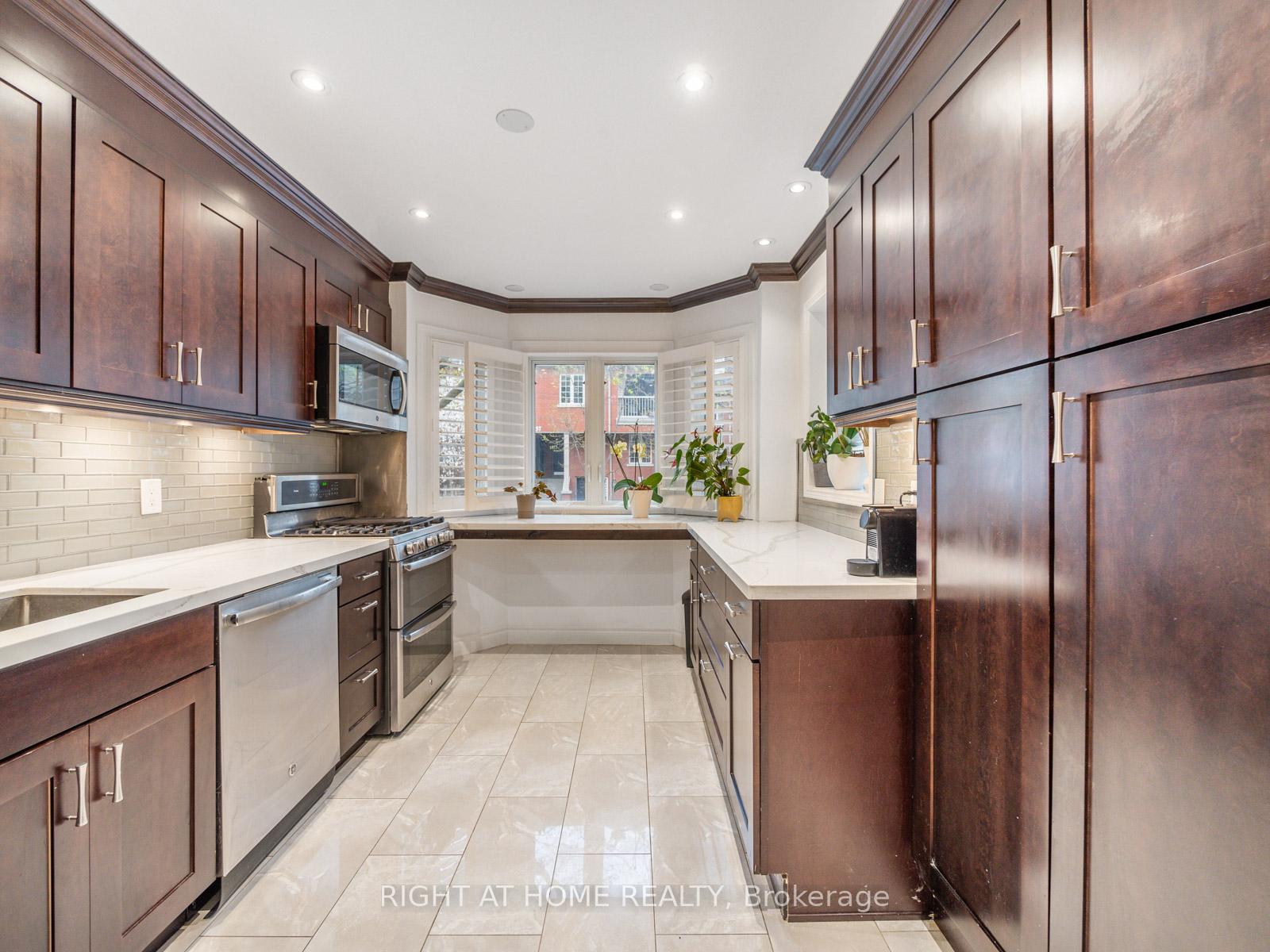 Photo 6 of 36D Massey Street, Toronto, Trinity-Bellwoods — HOMEH
