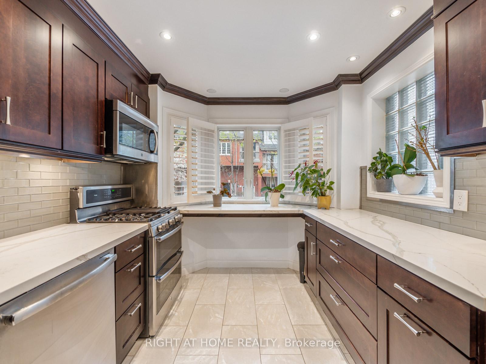 Photo 8 of 36D Massey Street, Toronto, Trinity-Bellwoods — HOMEH