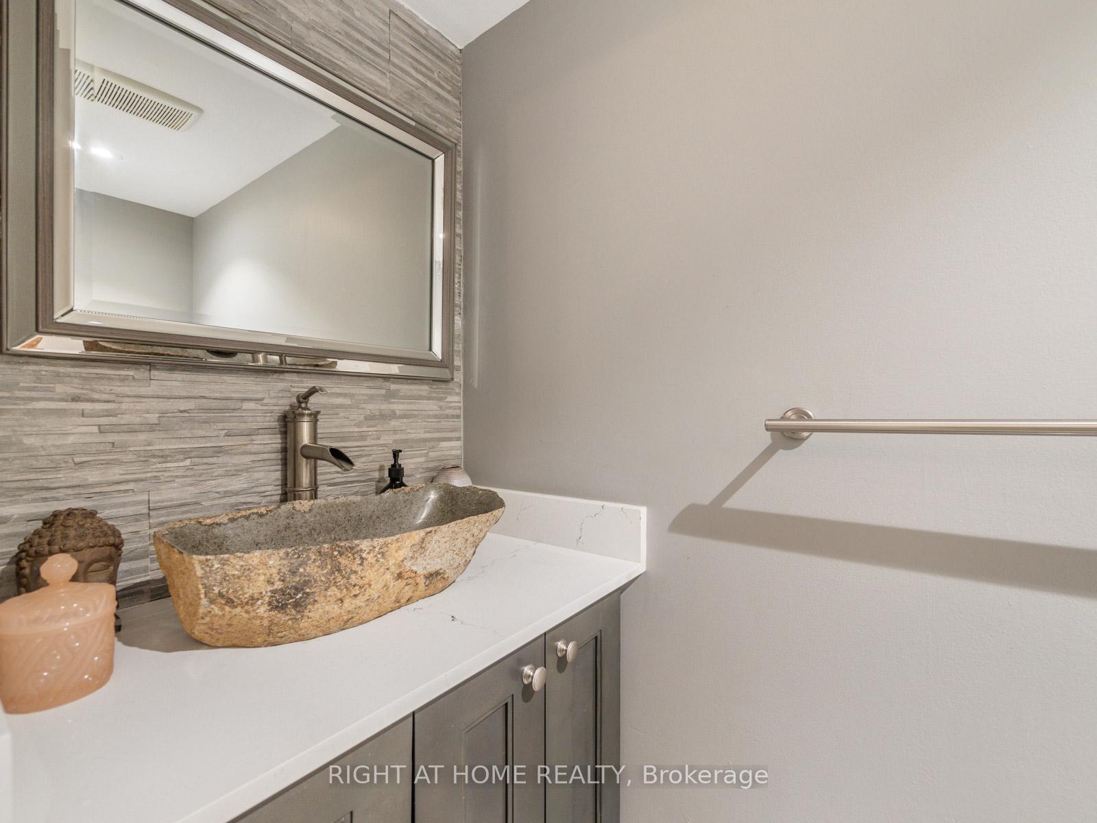 Photo 11 of 36D Massey Street, Toronto, Trinity-Bellwoods — HOMEH
