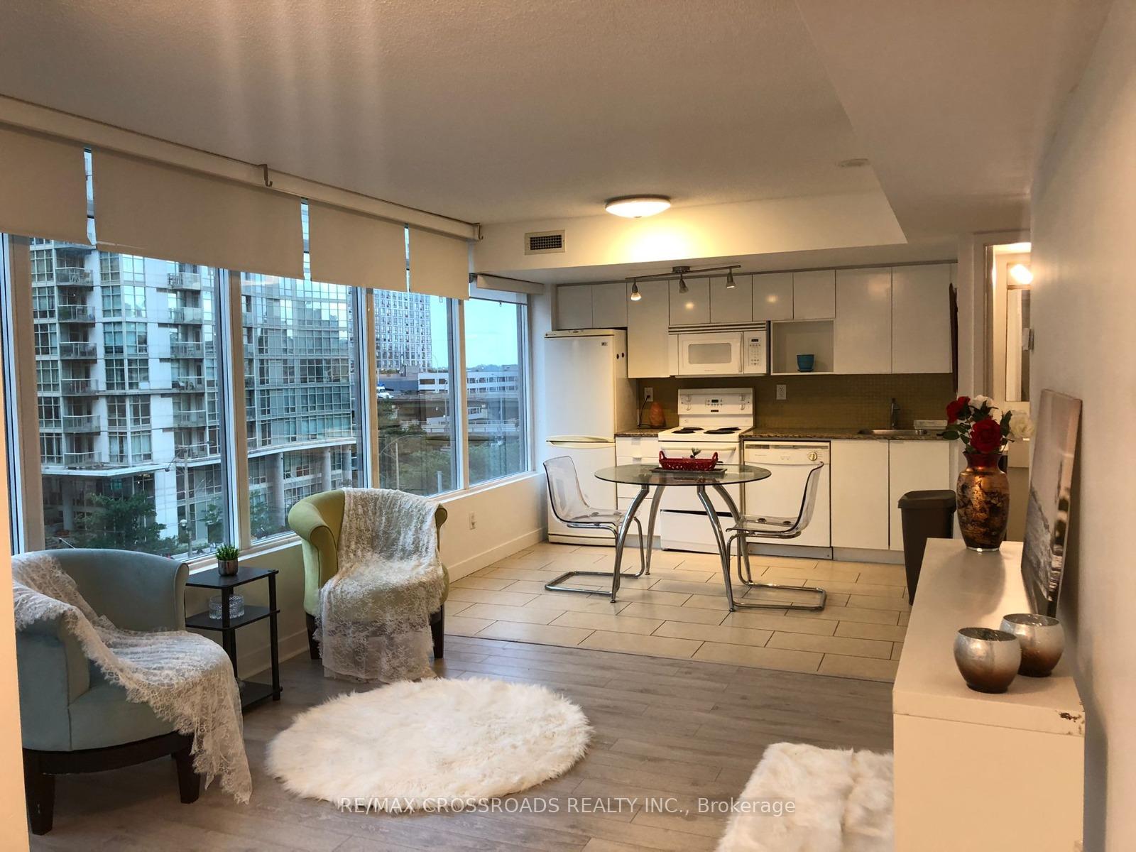 Photo 7 of Unit 521, 15 Brunel Court, Toronto, Waterfront Communities — HOMEH