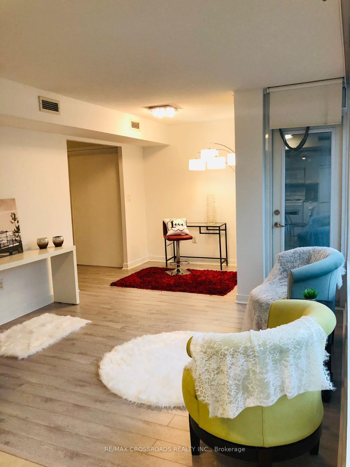 Photo 11 of Unit 521, 15 Brunel Court, Toronto, Waterfront Communities — HOMEH
