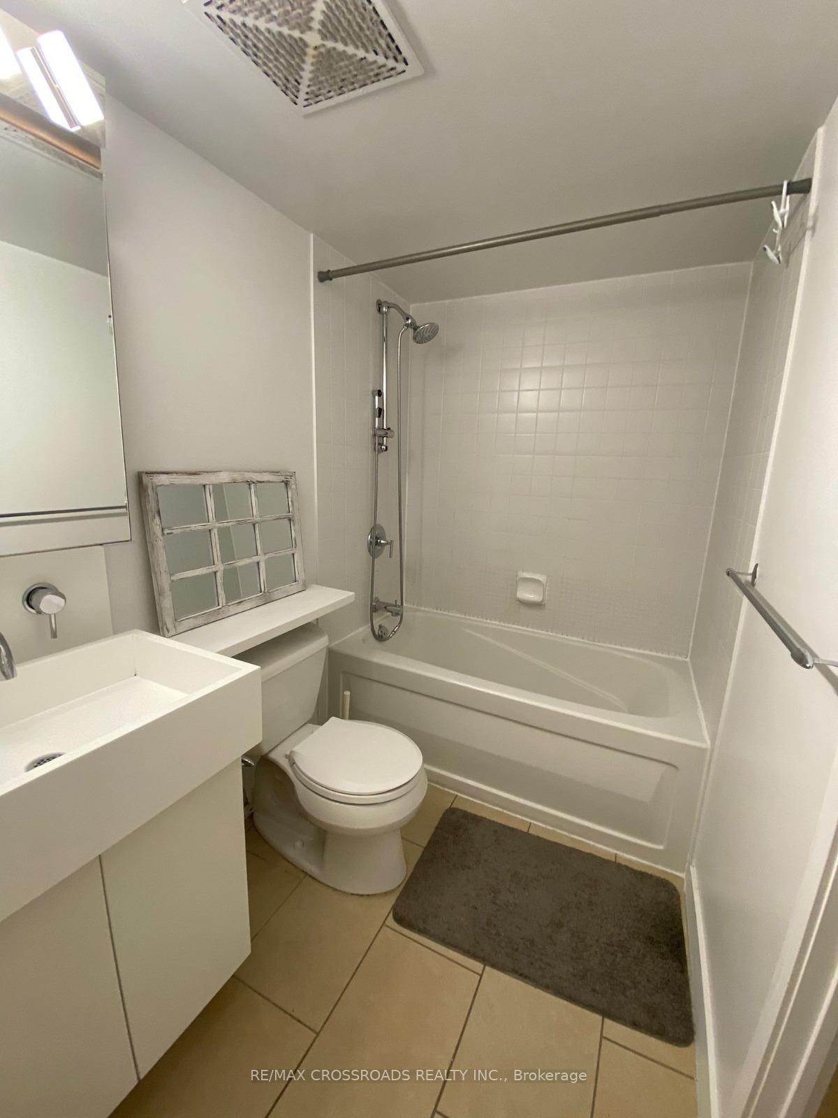 Photo 14 of Unit 521, 15 Brunel Court, Toronto, Waterfront Communities — HOMEH