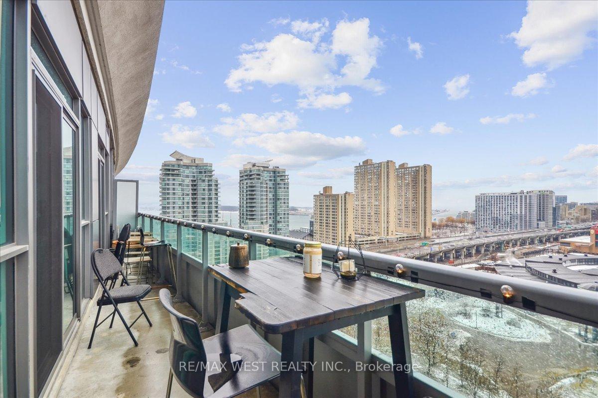 Photo 11 of Unit PH18, 25 Lower Simcoe Street, Toronto, Waterfront Communities — HOMEH