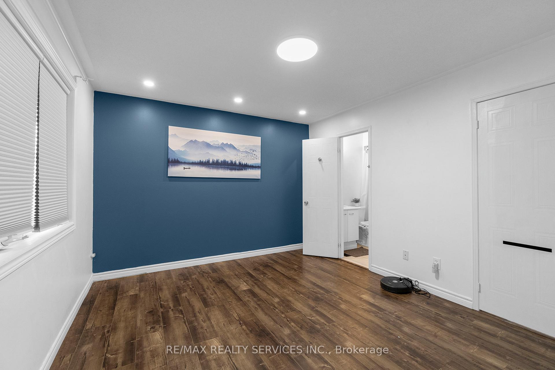 Photo 17 of Unit 130, 90 Corey Circle, Halton Hills, Georgetown — HOMEH
