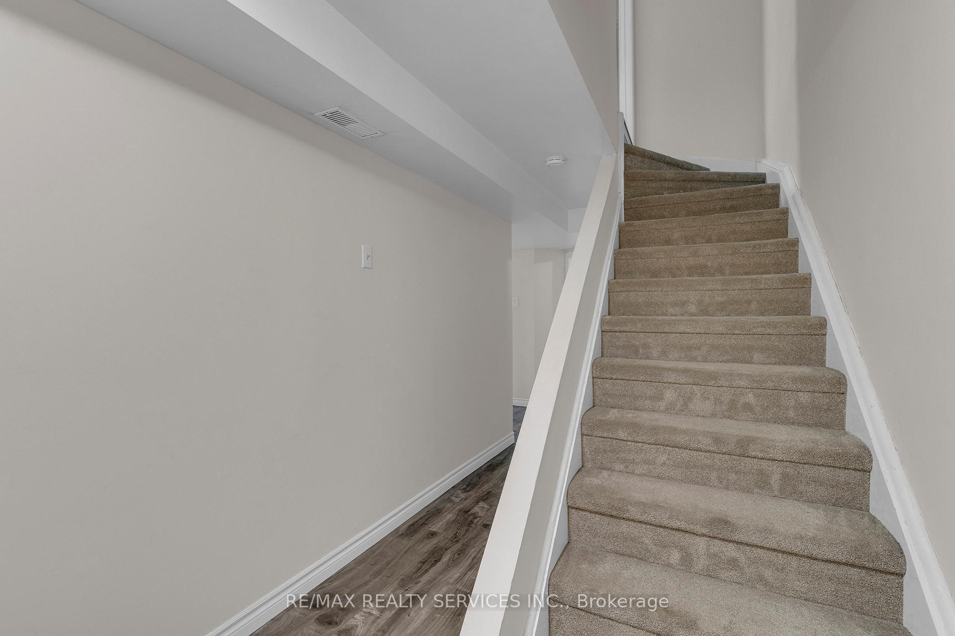 Photo 24 of Unit 130, 90 Corey Circle, Halton Hills, Georgetown — HOMEH