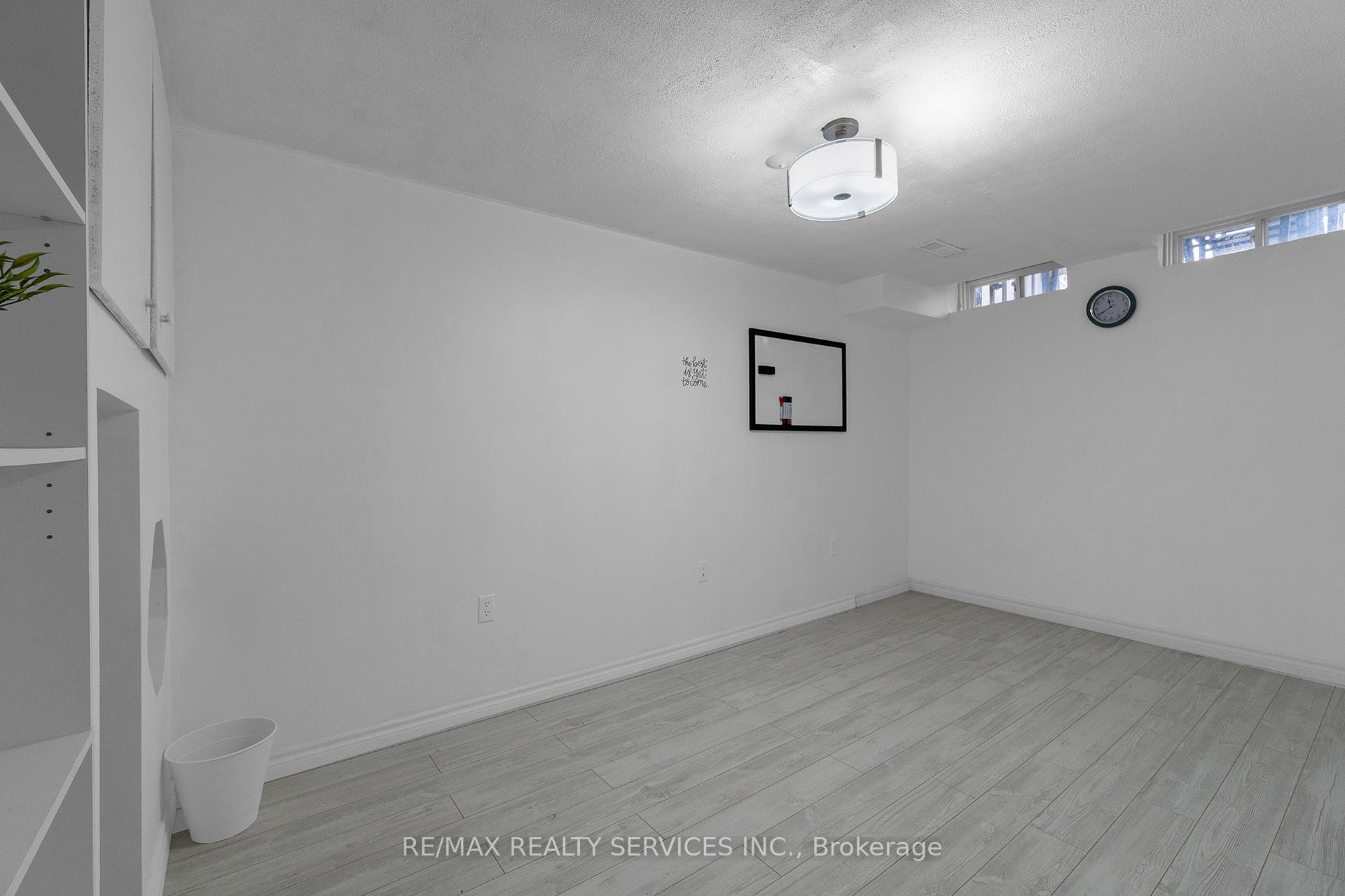 Photo 25 of Unit 130, 90 Corey Circle, Halton Hills, Georgetown — HOMEH