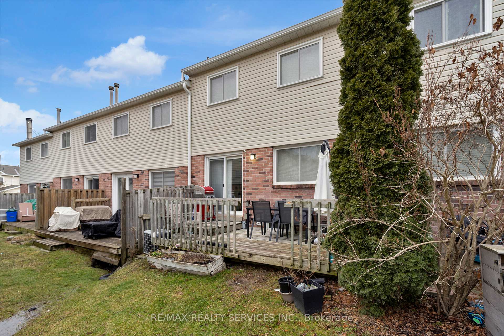 Photo 32 of Unit 130, 90 Corey Circle, Halton Hills, Georgetown — HOMEH