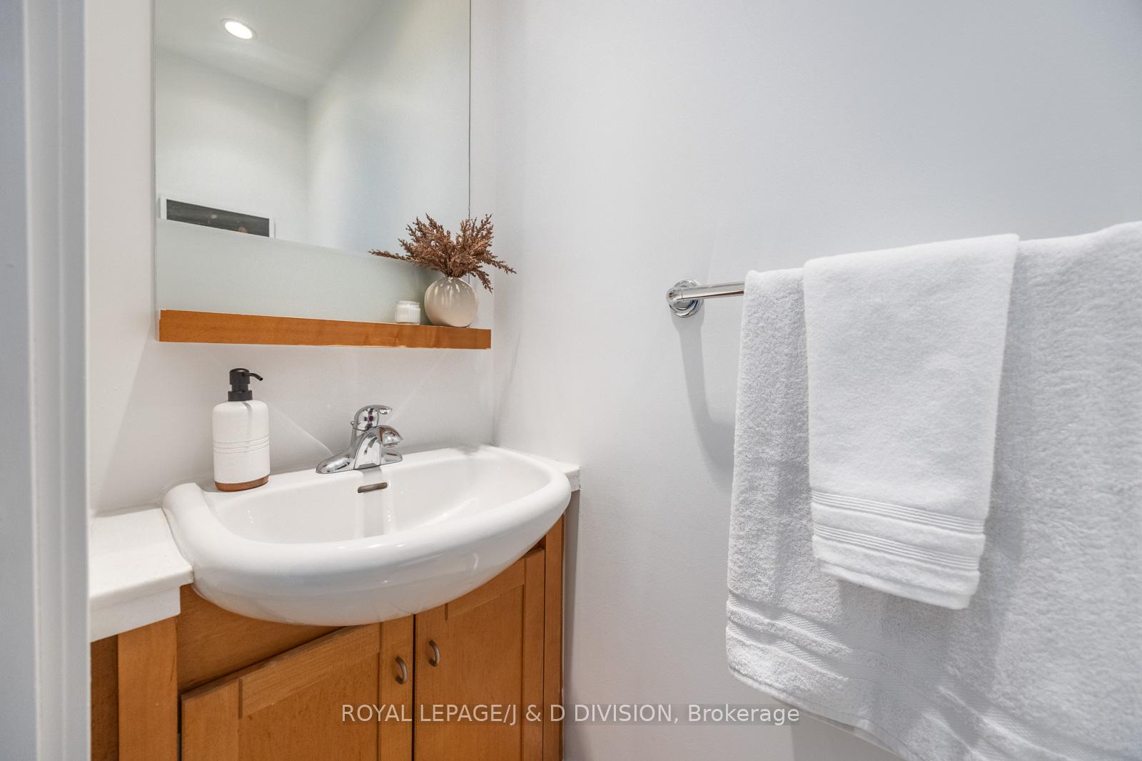 Photo 6 of Unit 2803, 208 Queens Quay W, Toronto, Waterfront Communities — HOMEH