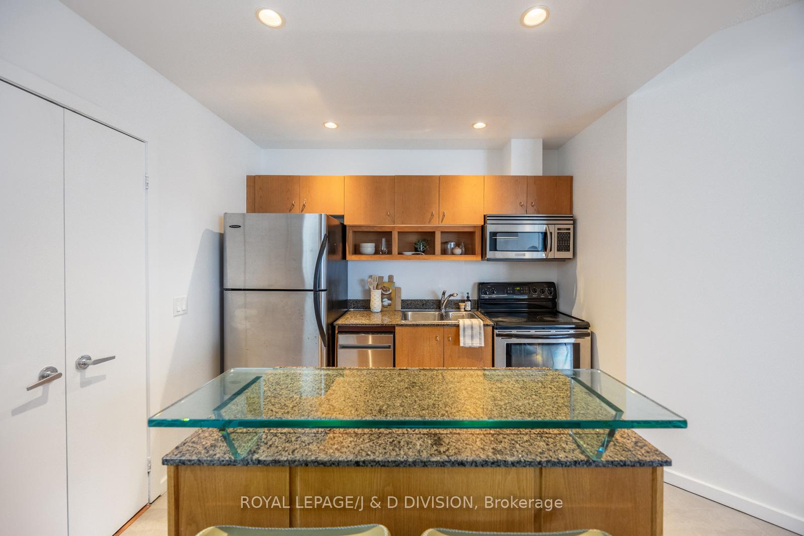 Photo 28 of Unit 2803, 208 Queens Quay W, Toronto, Waterfront Communities — HOMEH