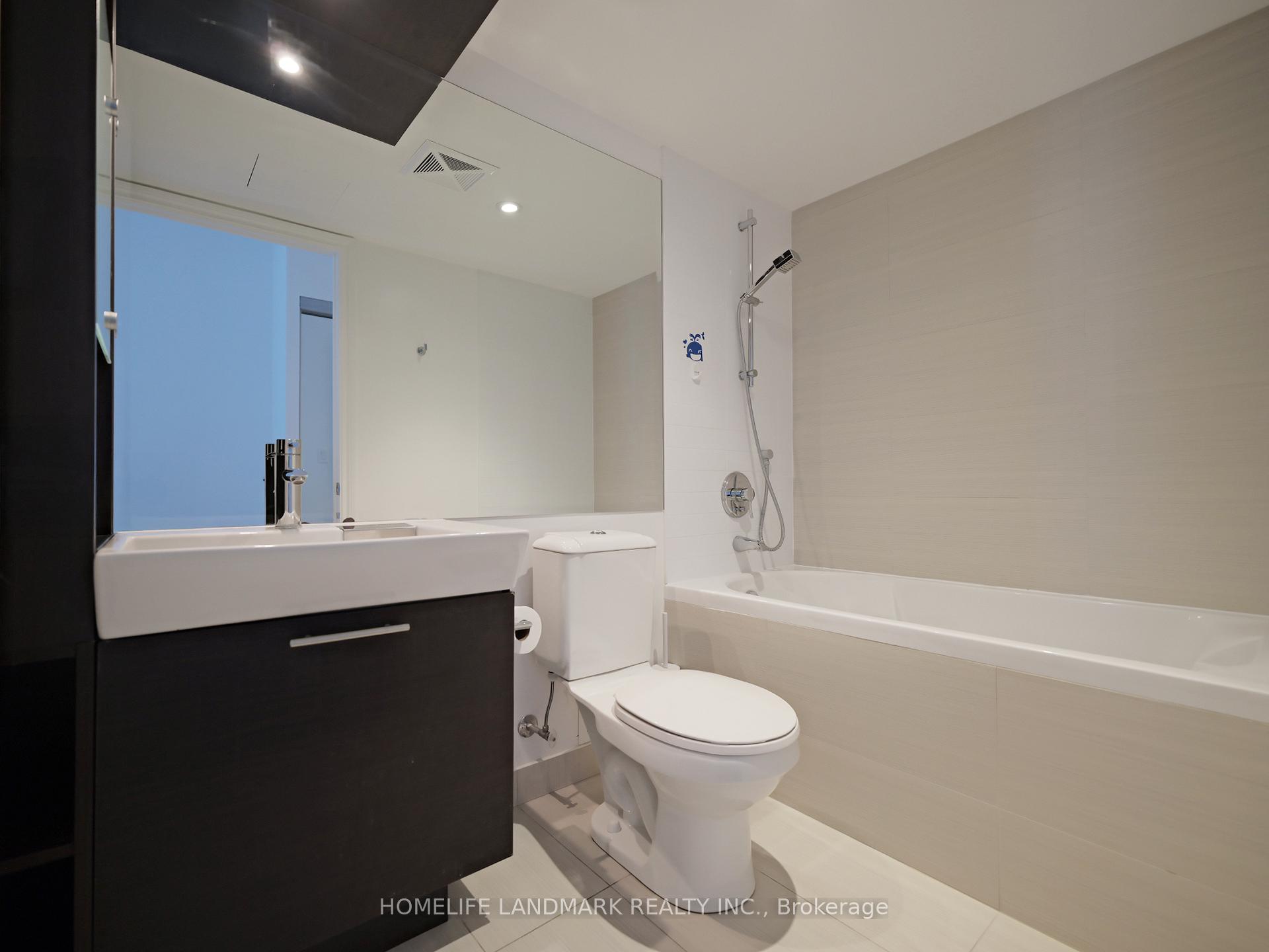 Photo 7 of Unit 4015, 386 Yonge Street, Toronto, Bay Street Corridor — HOMEH