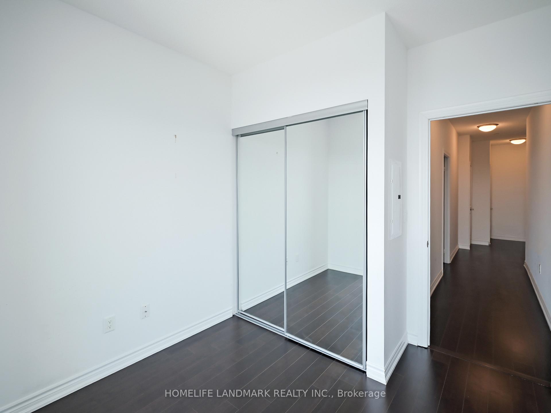 Photo 9 of Unit 4015, 386 Yonge Street, Toronto, Bay Street Corridor — HOMEH