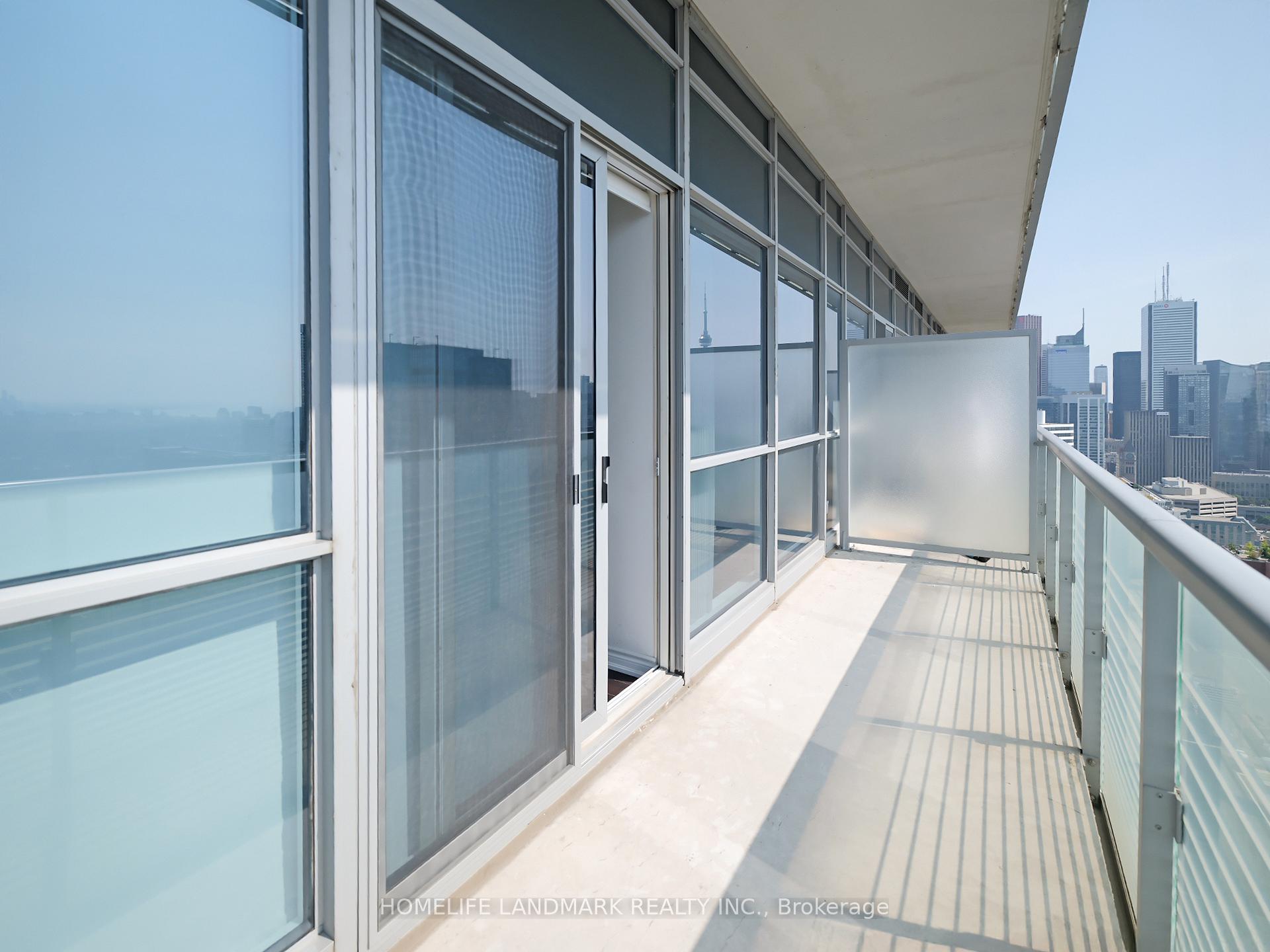 Photo 12 of Unit 4015, 386 Yonge Street, Toronto, Bay Street Corridor — HOMEH