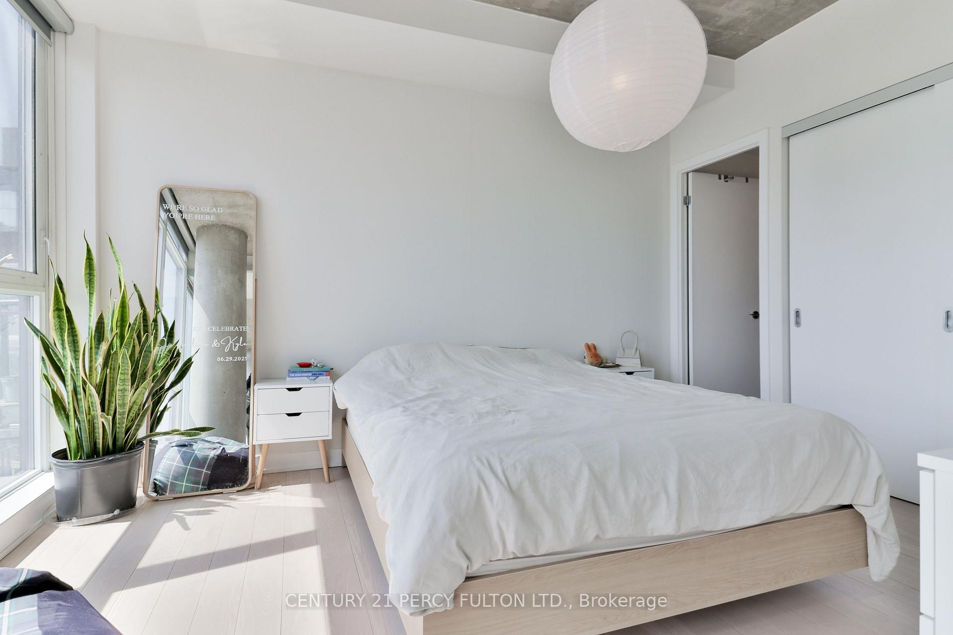 Photo 13 of Unit 1406, 318 King Street E, Toronto, Moss Park — HOMEH