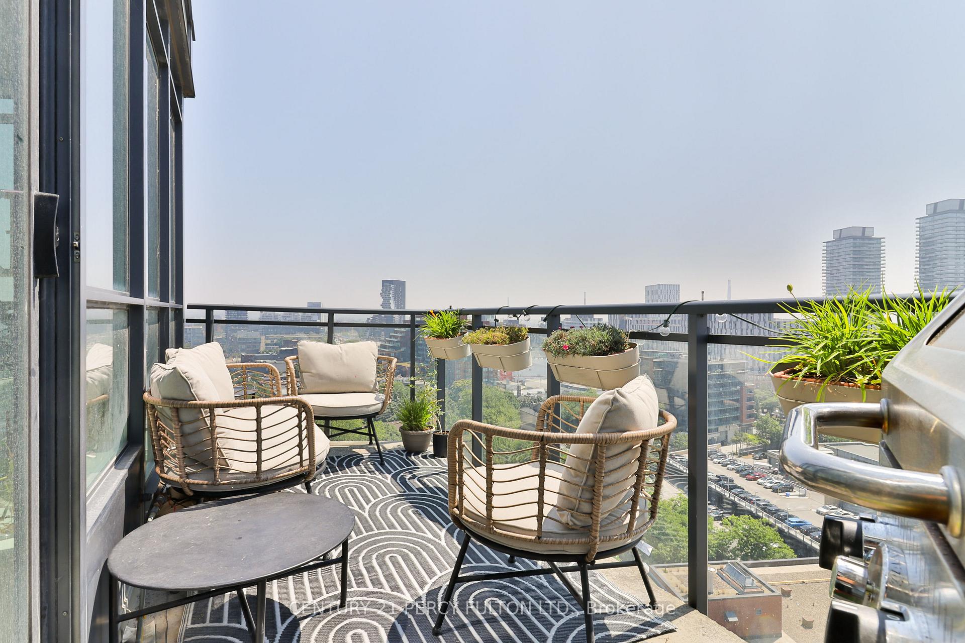 Photo 23 of Unit 1406, 318 King Street E, Toronto, Moss Park — HOMEH