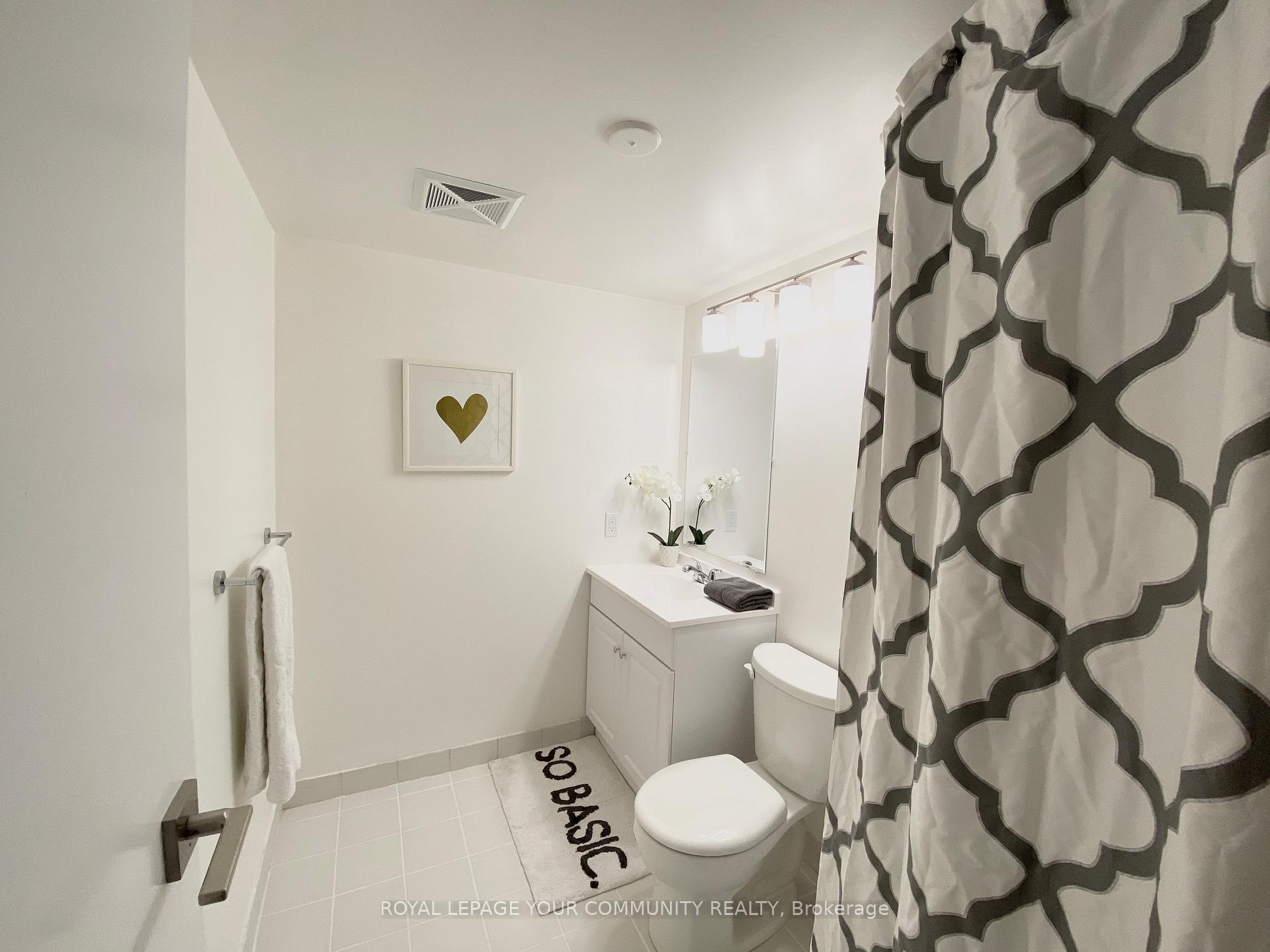 Photo 10 of Unit 2004, 10 Yonge Street, Toronto, Waterfront Communities — HOMEH