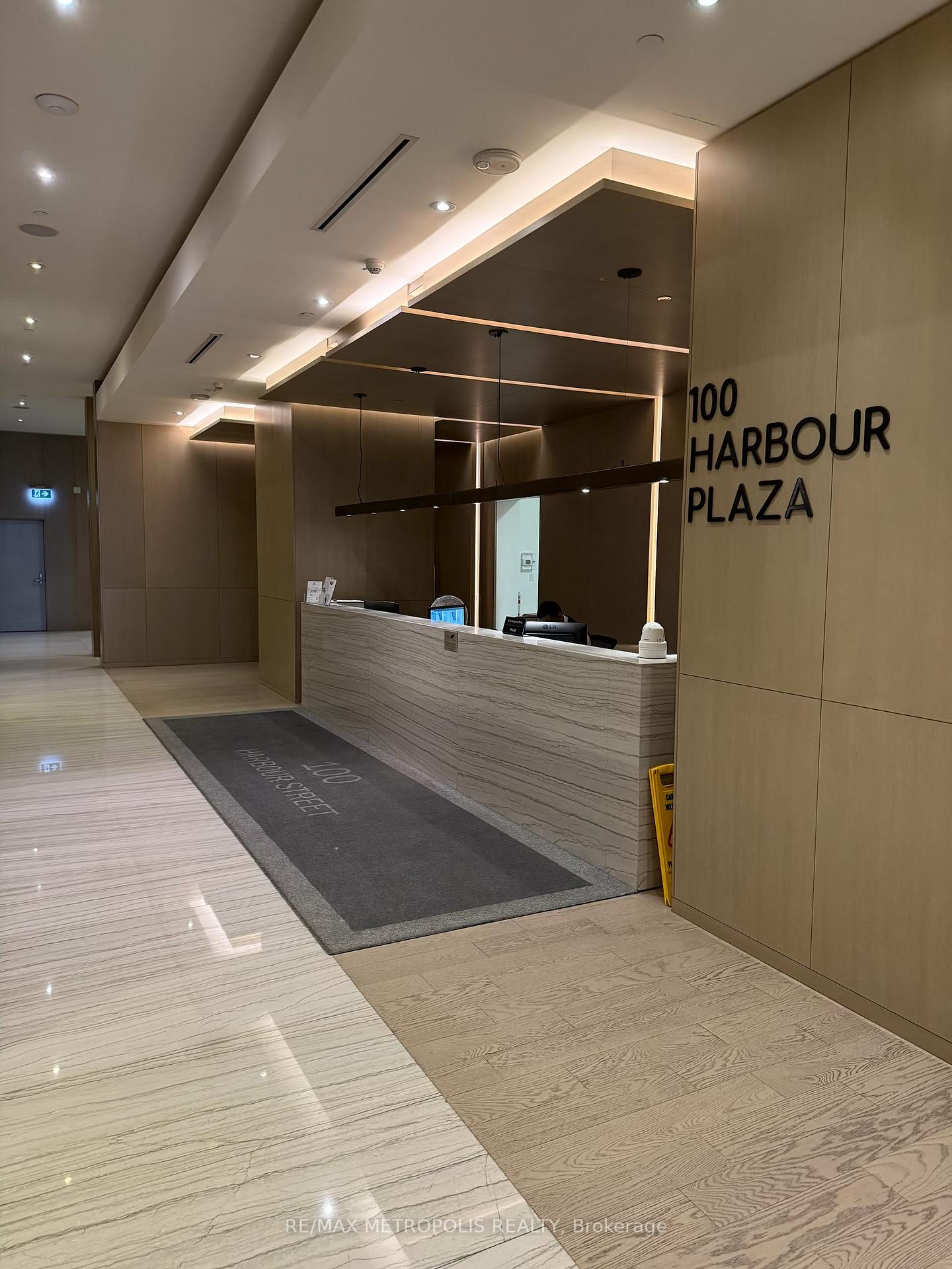 Front of Unit 2808, 100 Harbour Street
