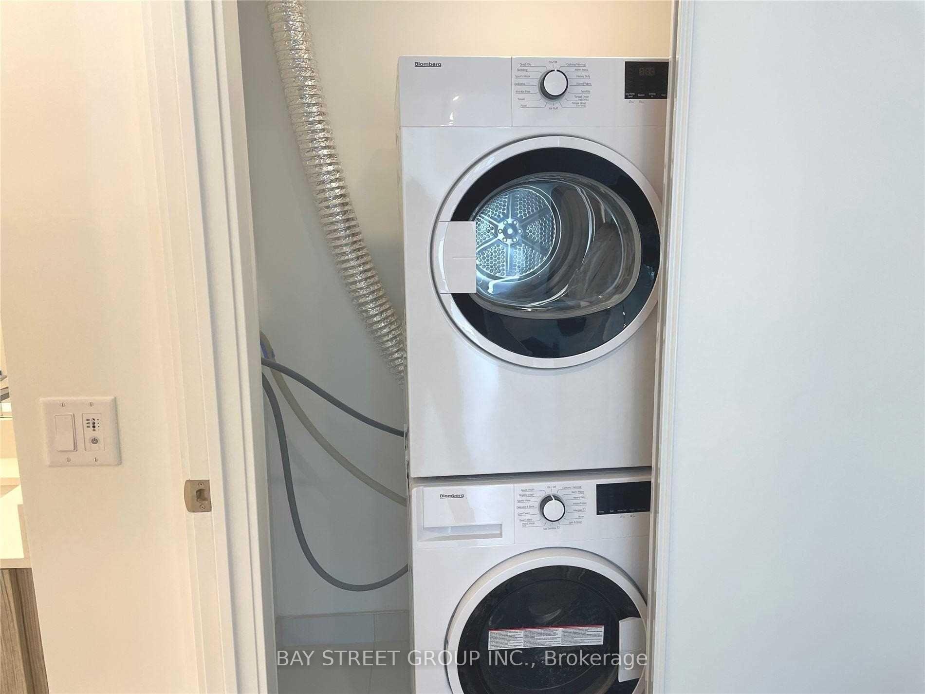 Photo 6 of Unit 4811, 395 Bloor Street E, Toronto, North St. James Town — HOMEH