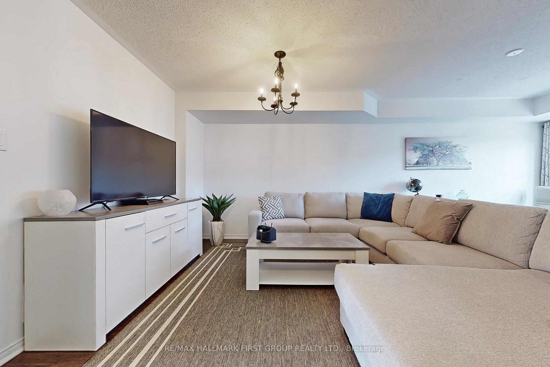 Photo 4 of 2454 Bromus Path, Oshawa, Windfields — HOMEH