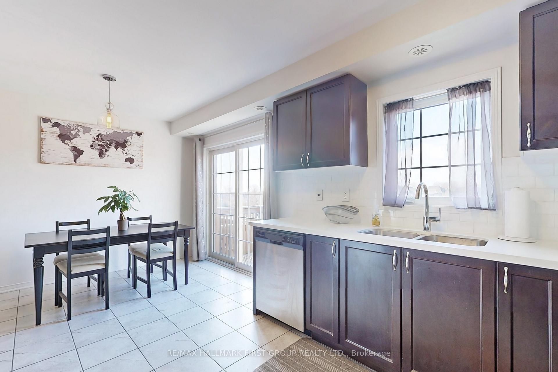 Photo 10 of 2454 Bromus Path, Oshawa, Windfields — HOMEH