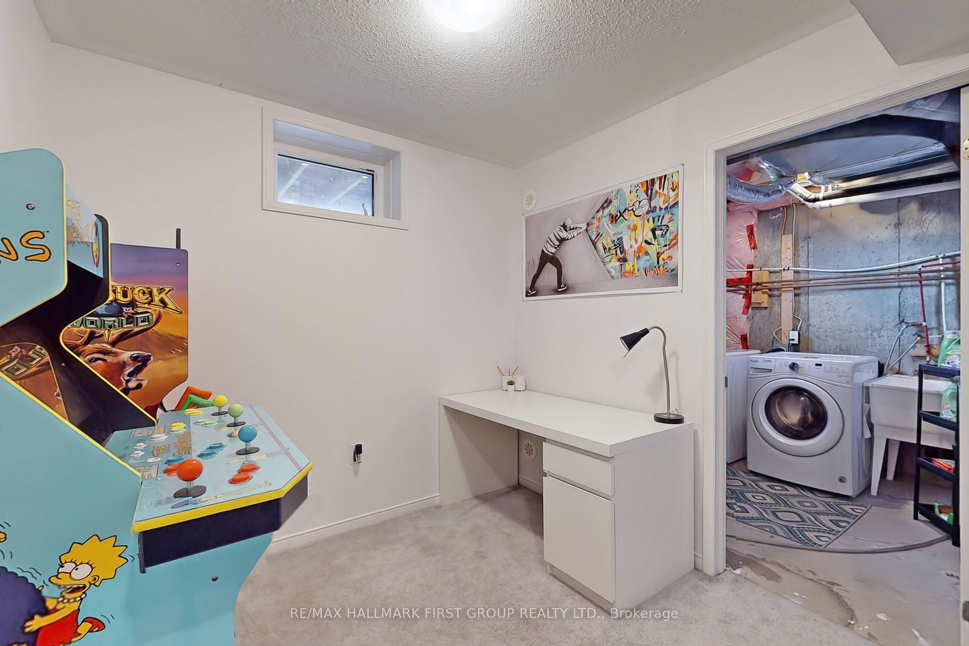 Photo 39 of 2454 Bromus Path, Oshawa, Windfields — HOMEH