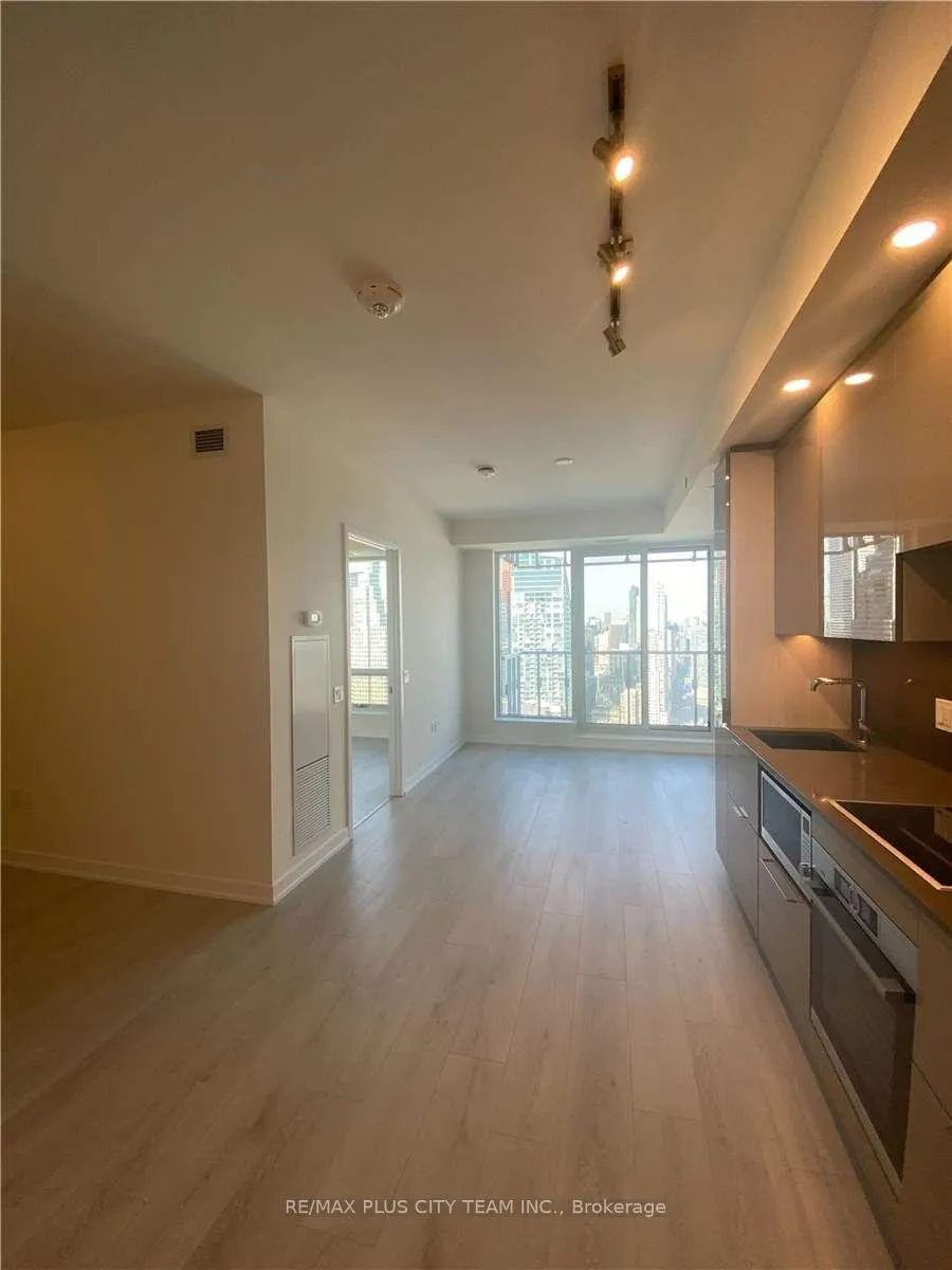 Photo 4 of Unit 5106, 28 Freeland Street, Toronto, Waterfront Communities — HOMEH