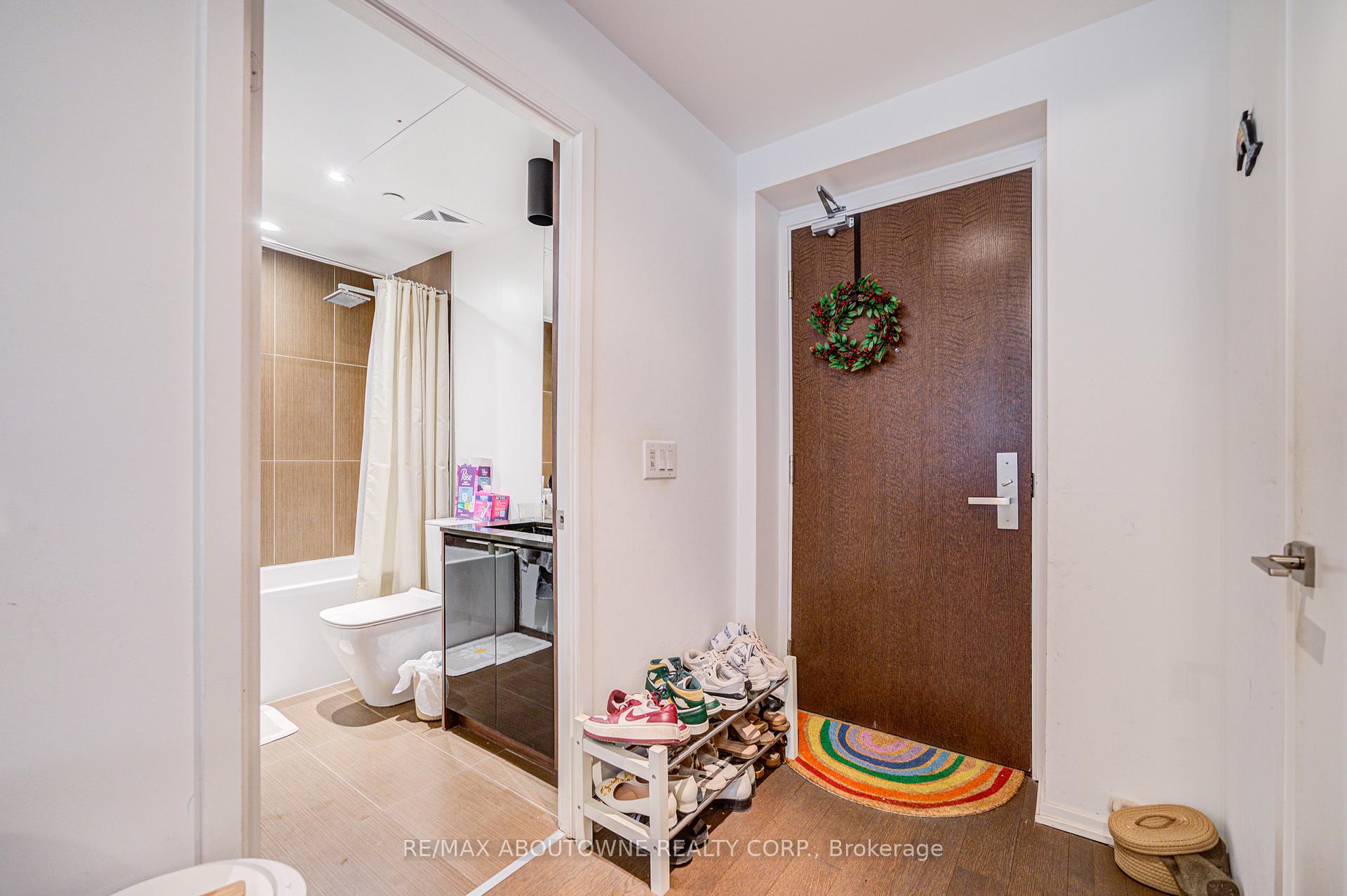 Photo 32 of Unit 1807, 70 Temperance Street, Toronto, Bay Street Corridor — HOMEH