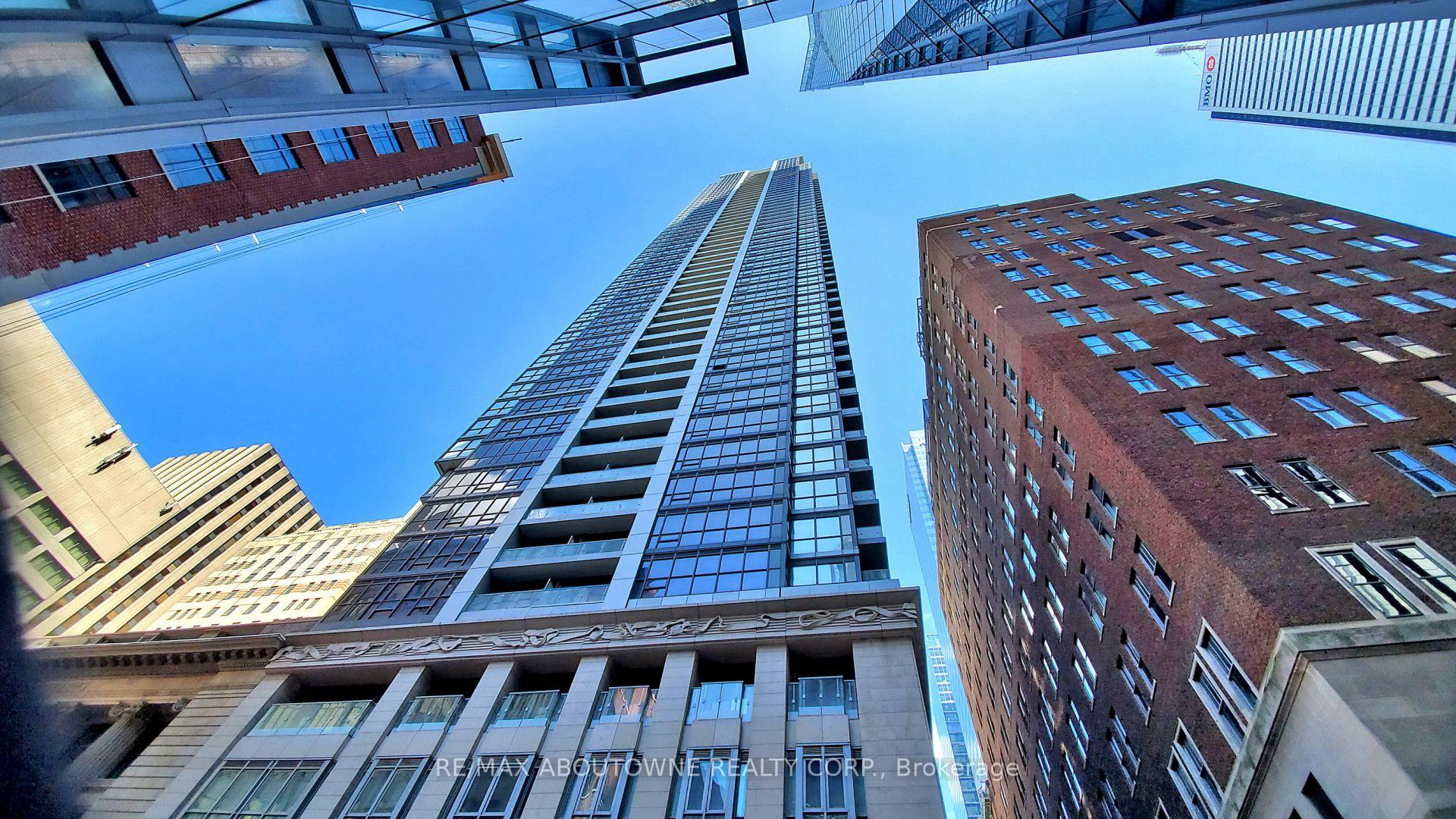 Photo 3 of Unit 1807, 70 Temperance Street, Toronto, Bay Street Corridor — HOMEH