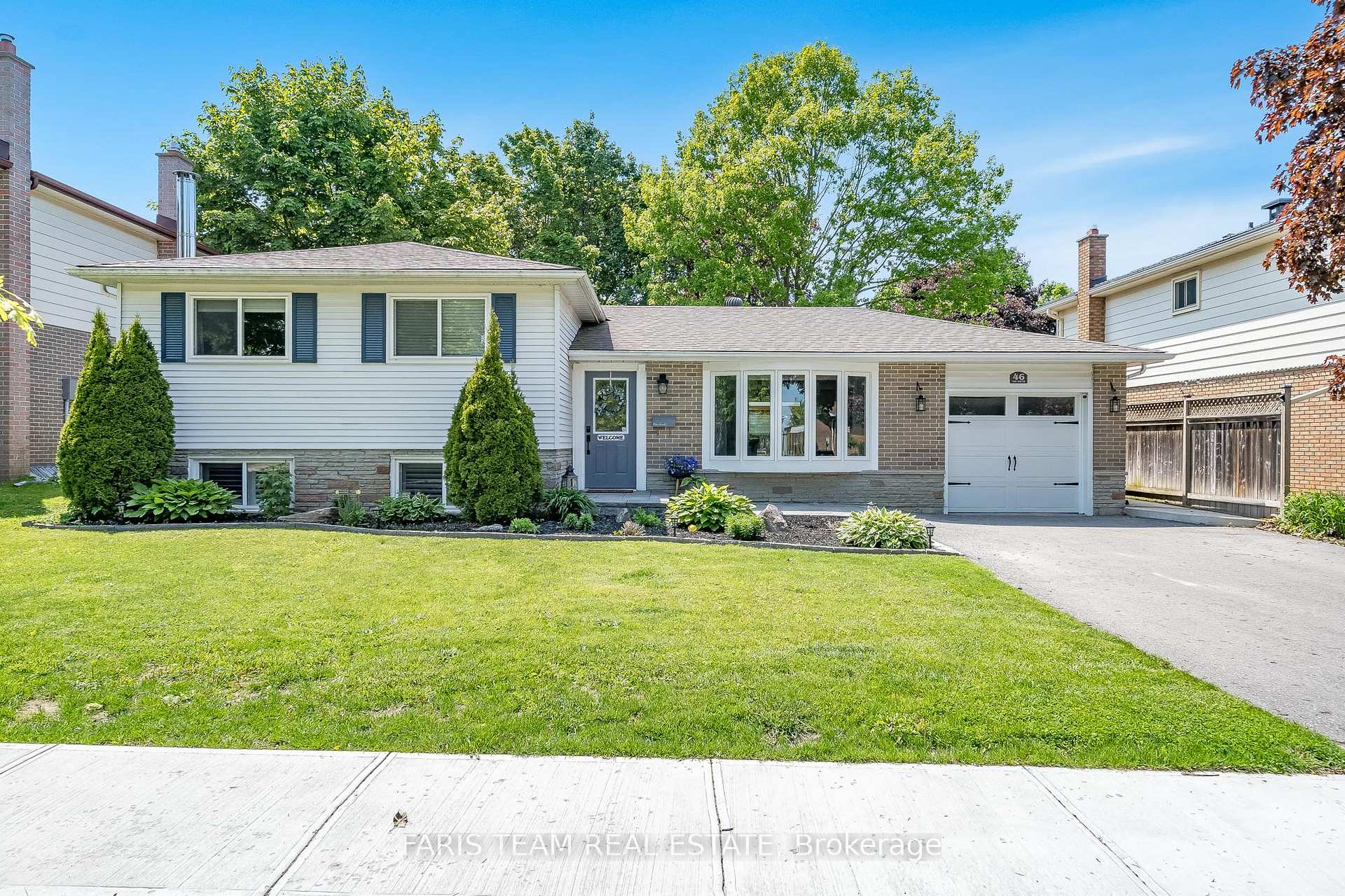 Photo 2 of 46 Briar Road, Barrie, Allandale Heights — HOMEH