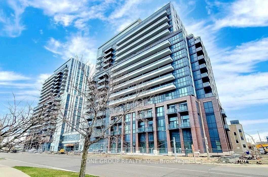 Front of Unit 808, 10 Honeycrisp Crescent