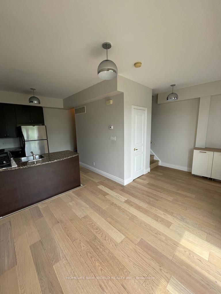 Photo 6 of Unit Th-20, 80 Carr Street, Toronto, Kensington-Chinatown — HOMEH