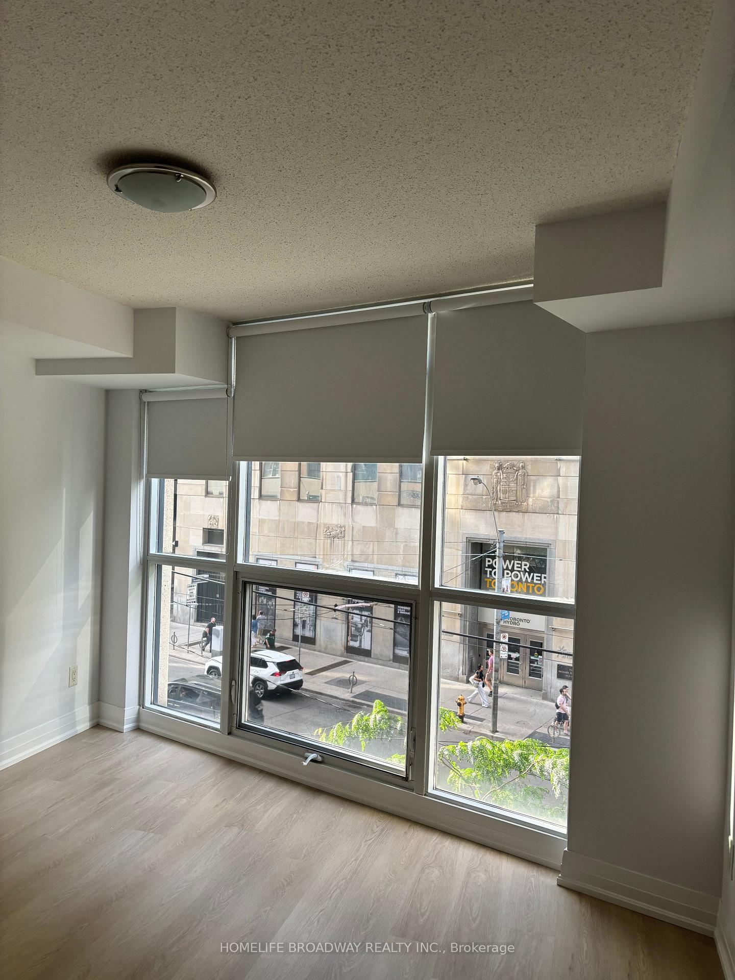 Photo 2 of Unit 305, 21 Carlton Street, Toronto, Church-Yonge Corridor — HOMEH