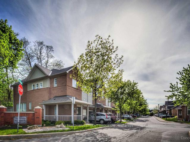 Front of Unit 40, 100 Beddoe Drive